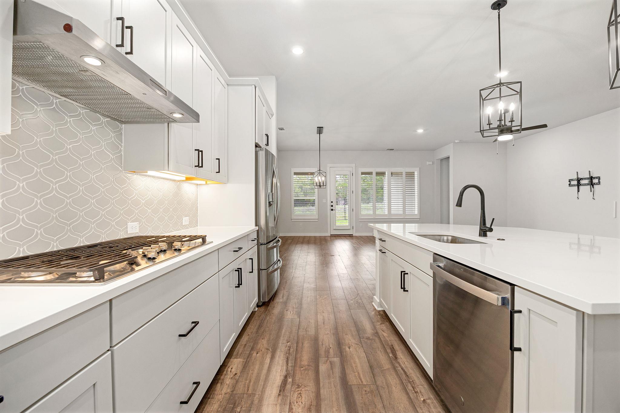 196 Moonlit Stream Pass, Dripping Springs, TX 78620