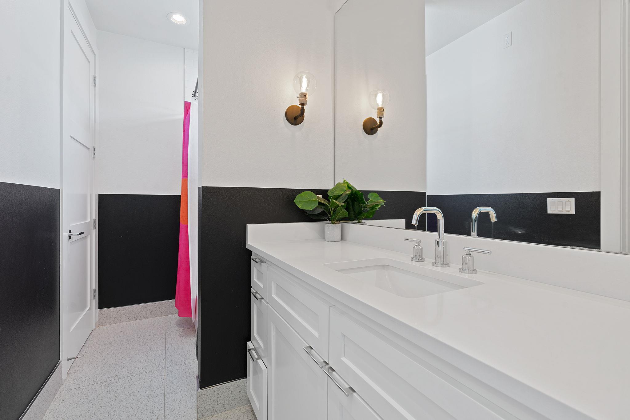 1604 Miriam Ave, Austin, TX 78702