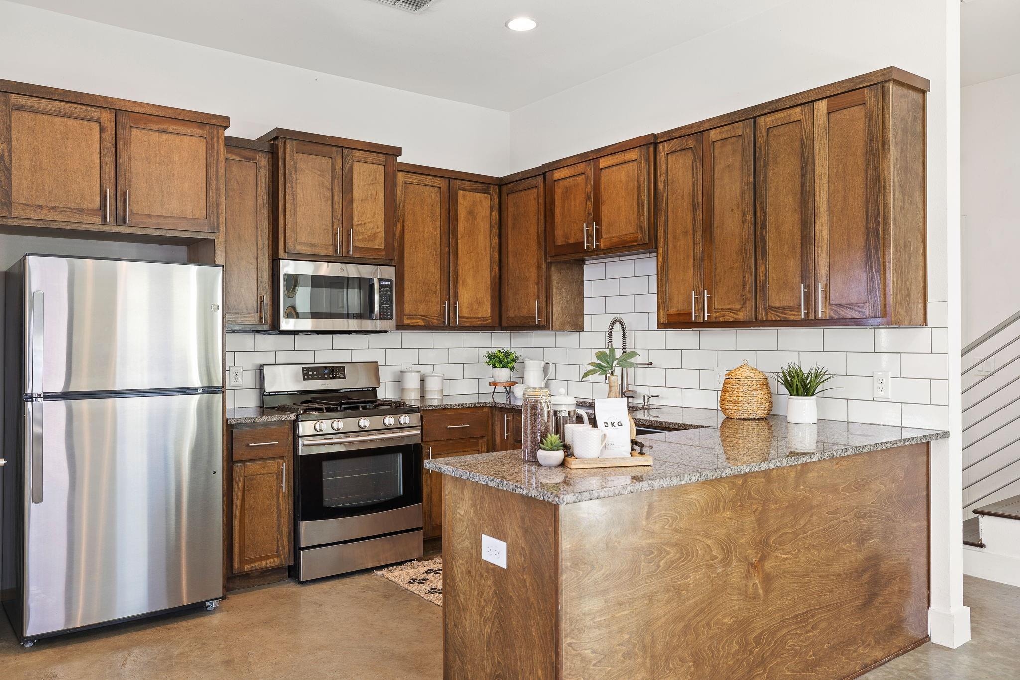 802 Valdez St # B, Austin, TX 78741