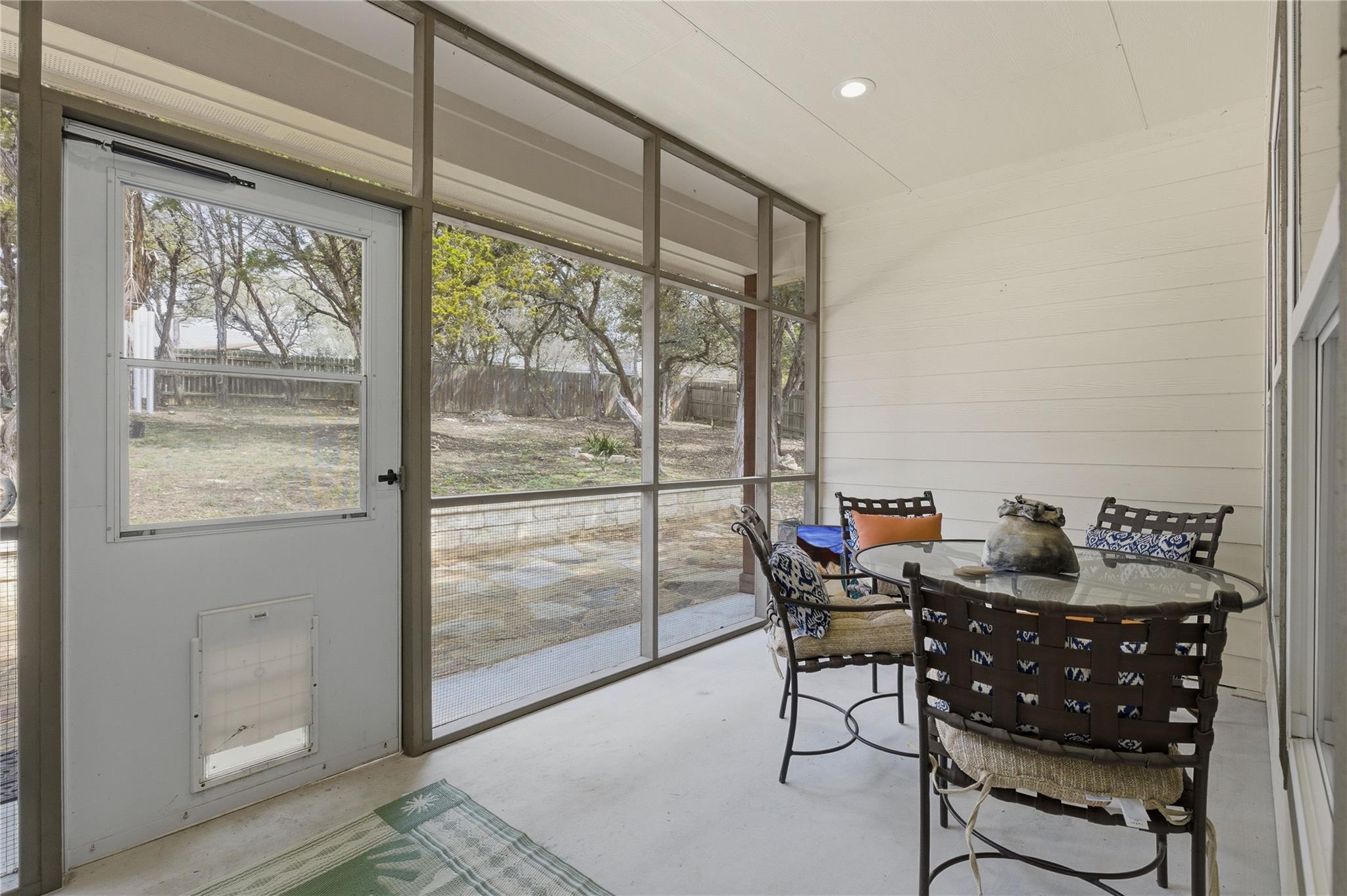 6115 Cimmaron Trl, Lago Vista, TX 78645