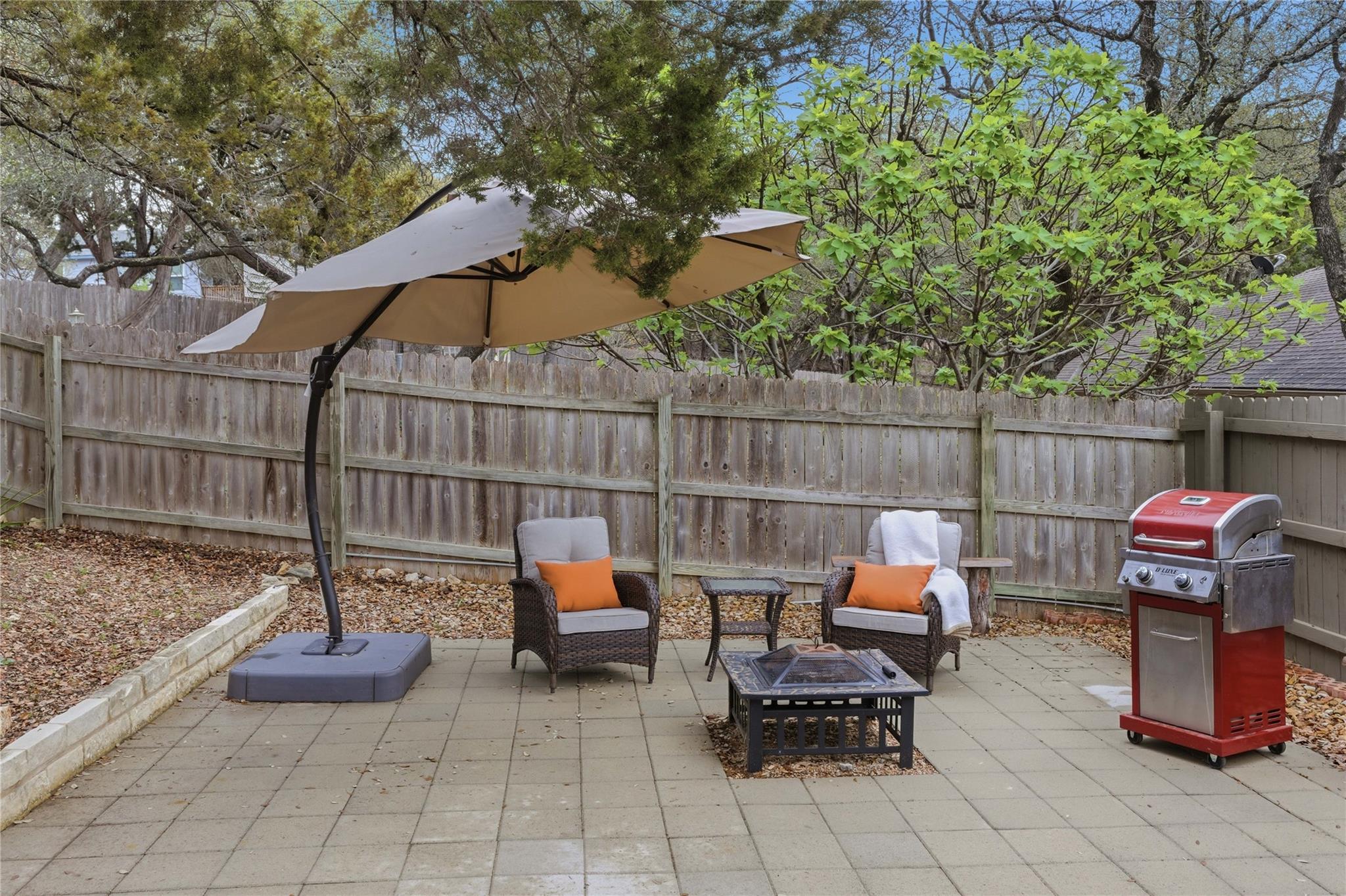 6115 Cimmaron Trl, Lago Vista, TX 78645