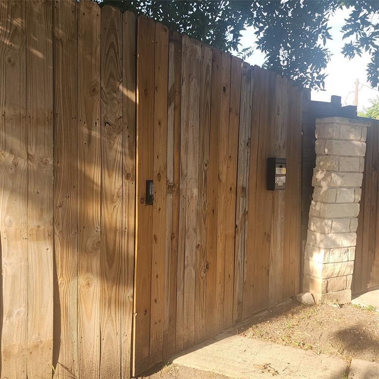 1000 E 53rd St # B, Austin, TX 78751