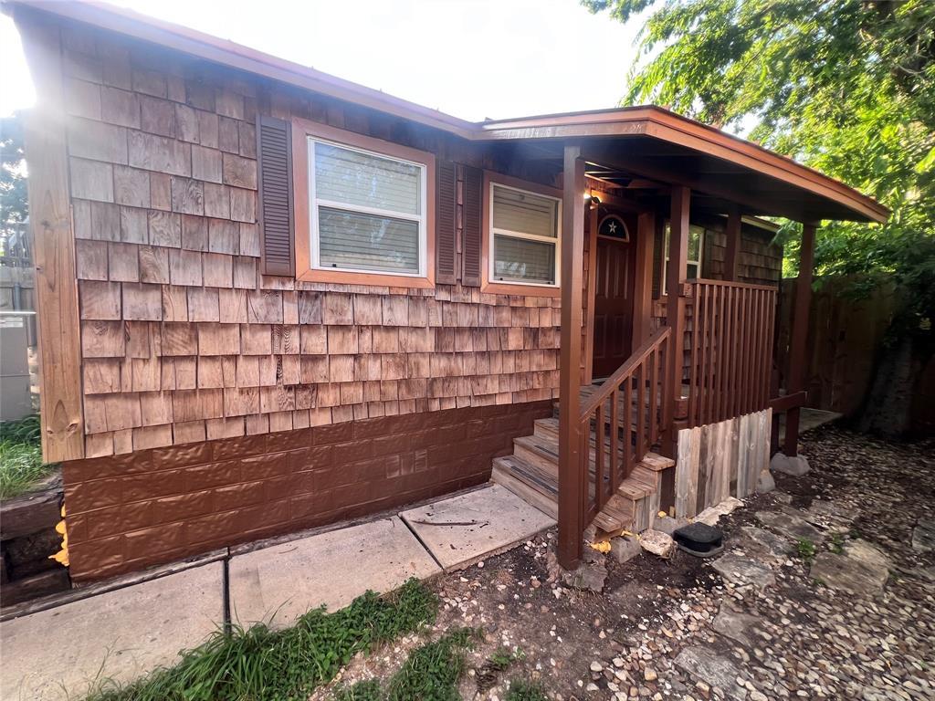 1000 E 53rd St # B, Austin, TX 78751