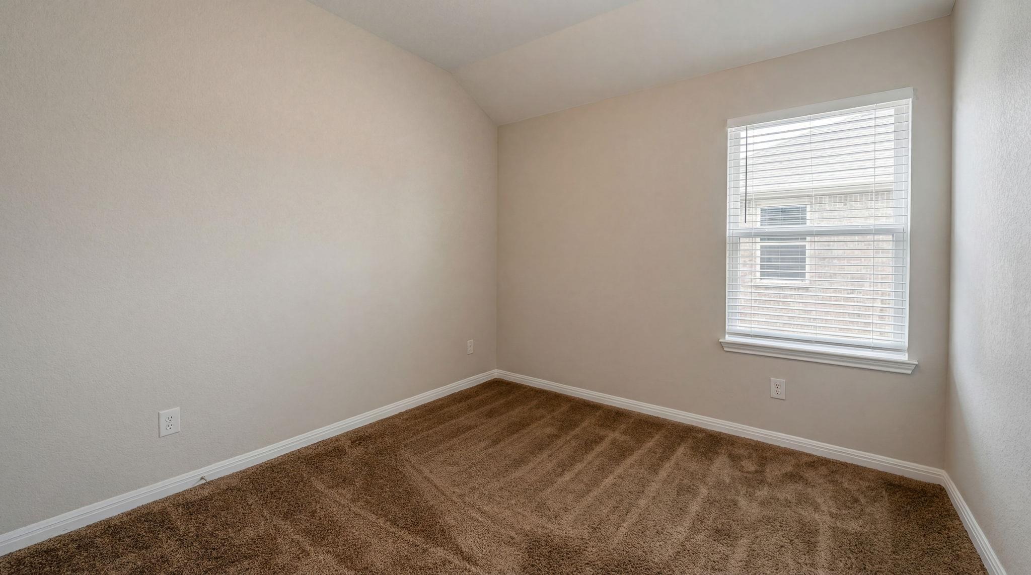 1003 Round Bale Rd, Hutto, TX 78634