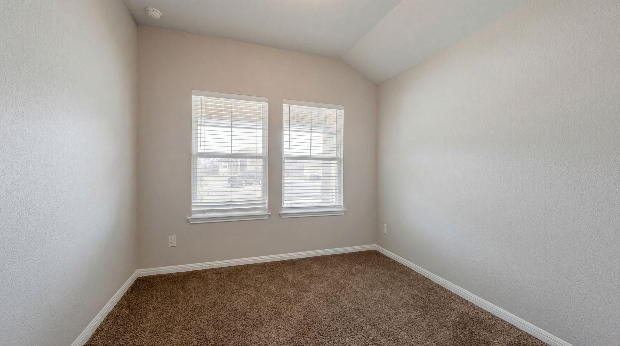 1003 Round Bale Rd, Hutto, TX 78634