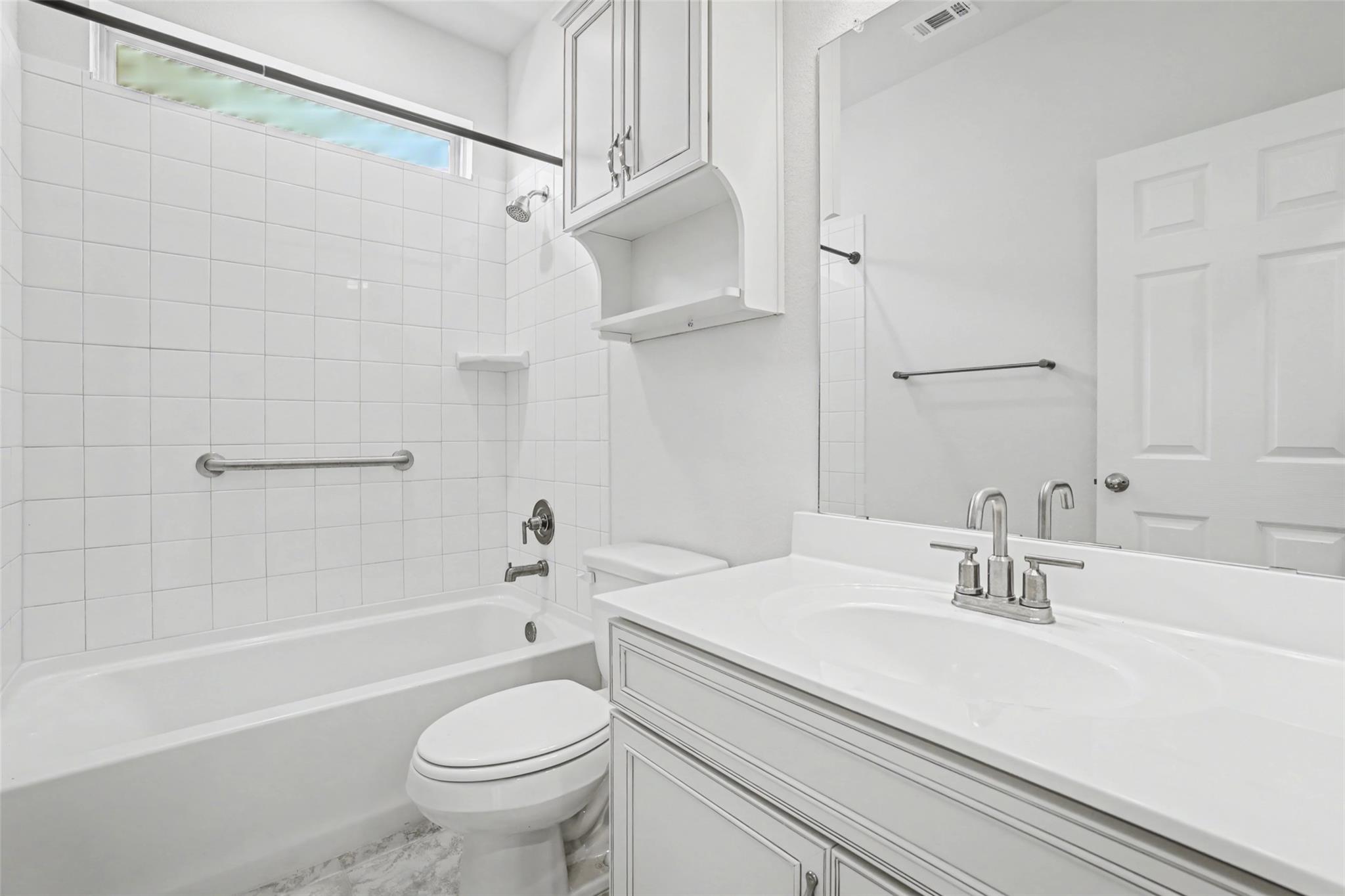 382 Smithsonian Ln, Kyle, TX 78640