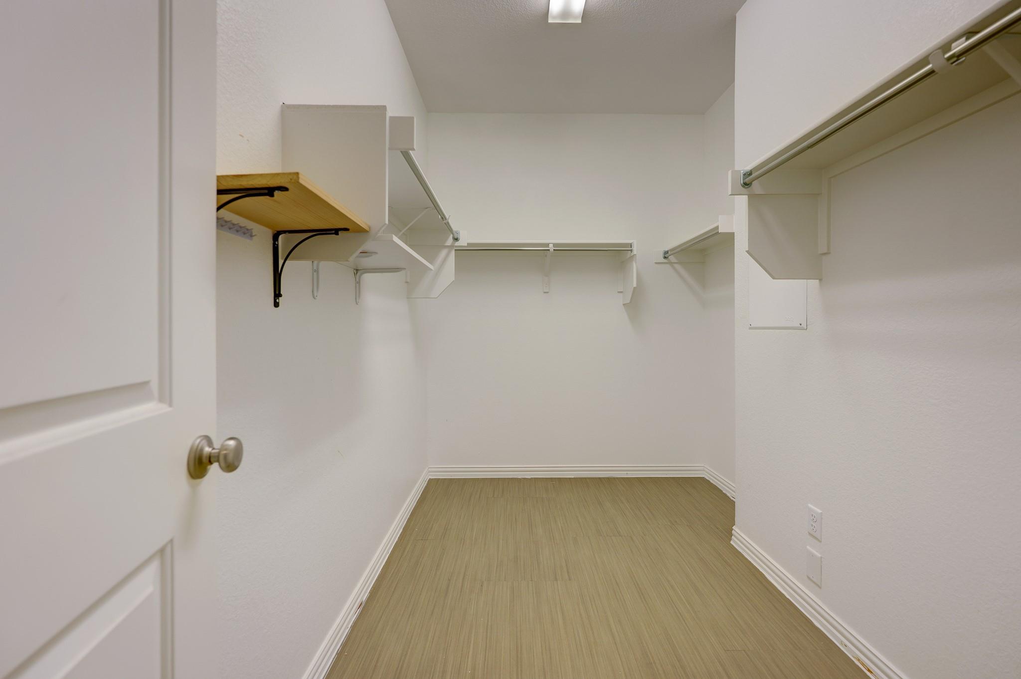 4123 Van Ness Dr, Round Rock, TX 78681