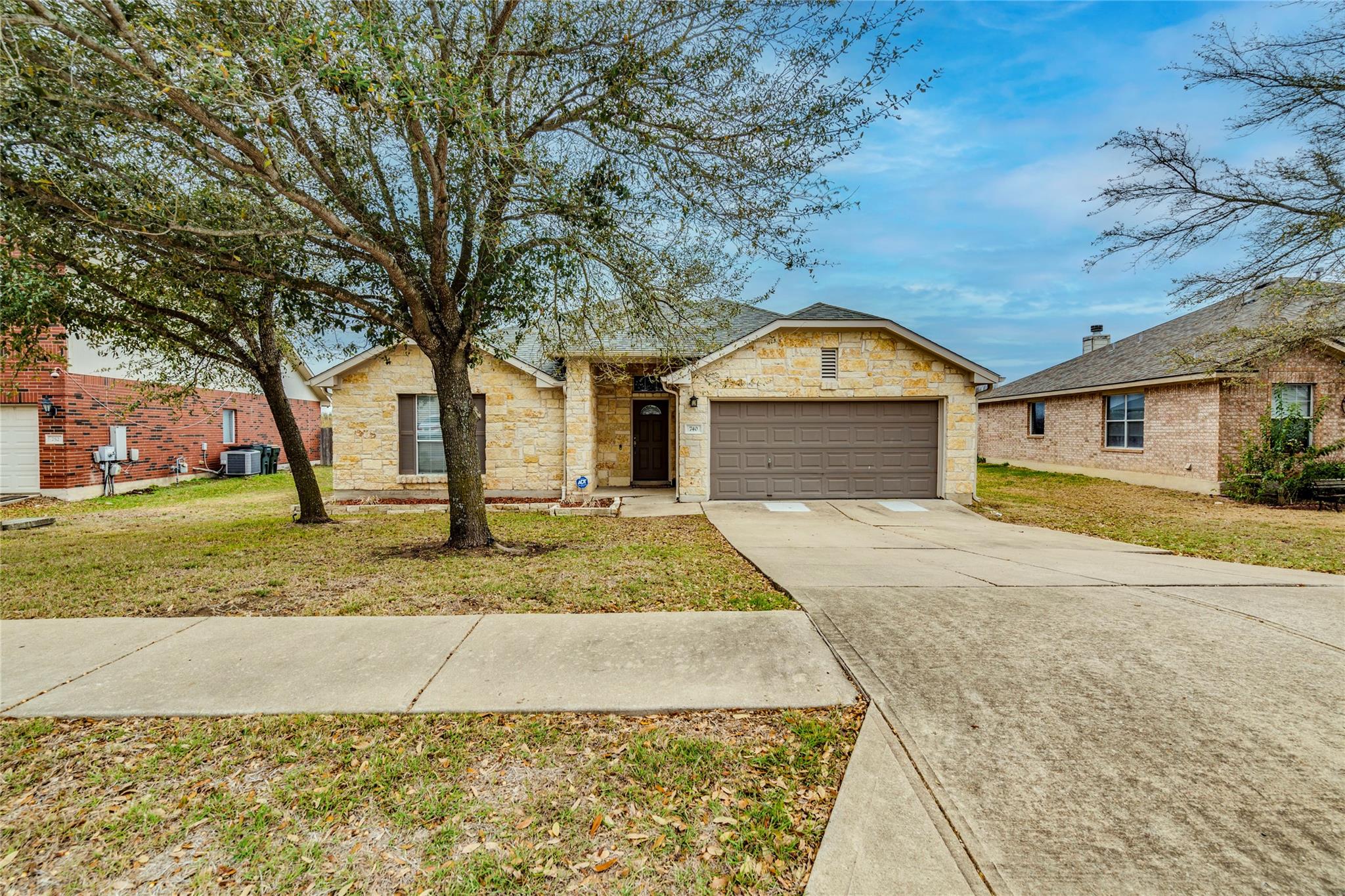 740 Dark Horse Ln, Buda, TX 78610