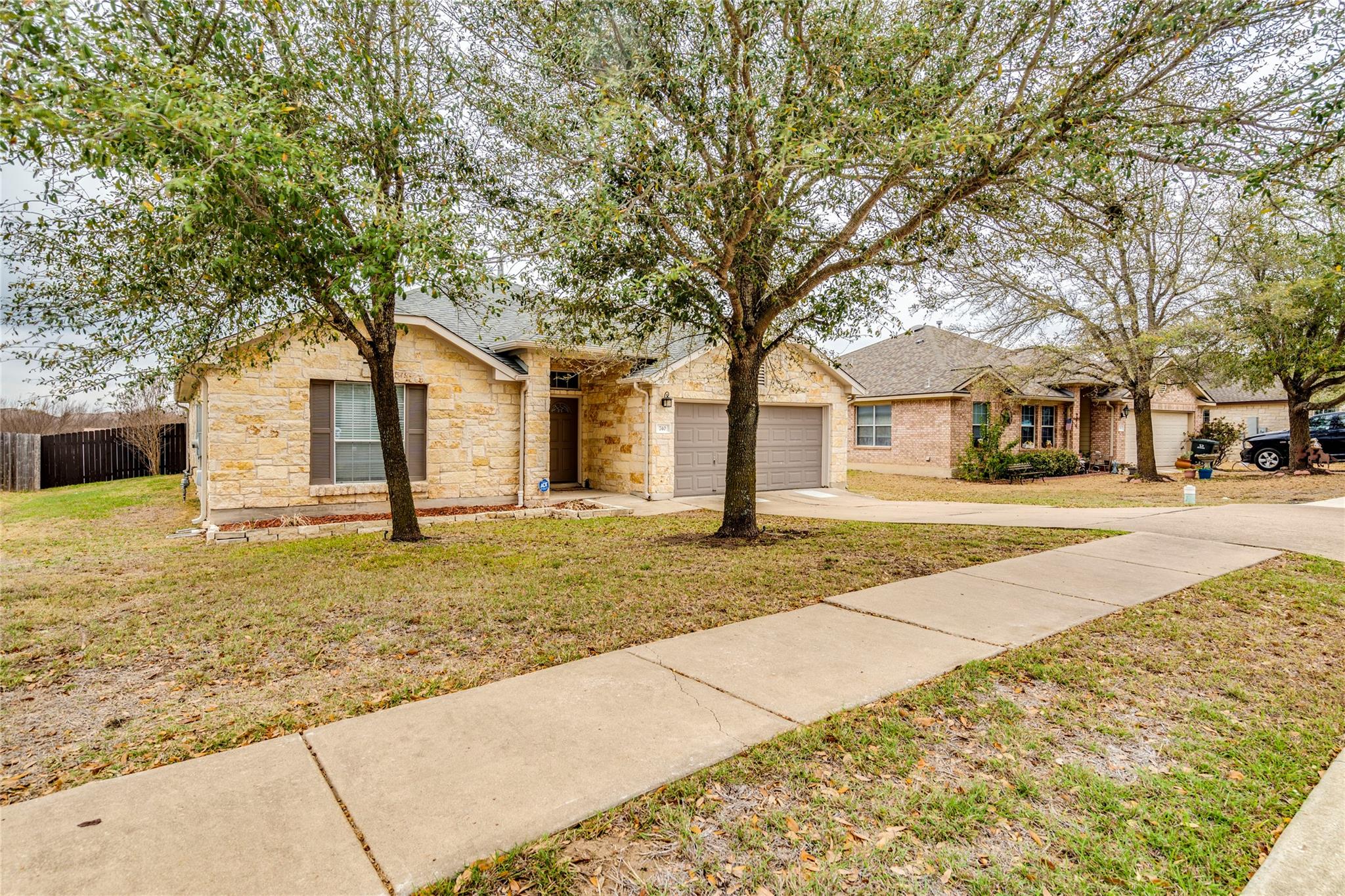 740 Dark Horse Ln, Buda, TX 78610