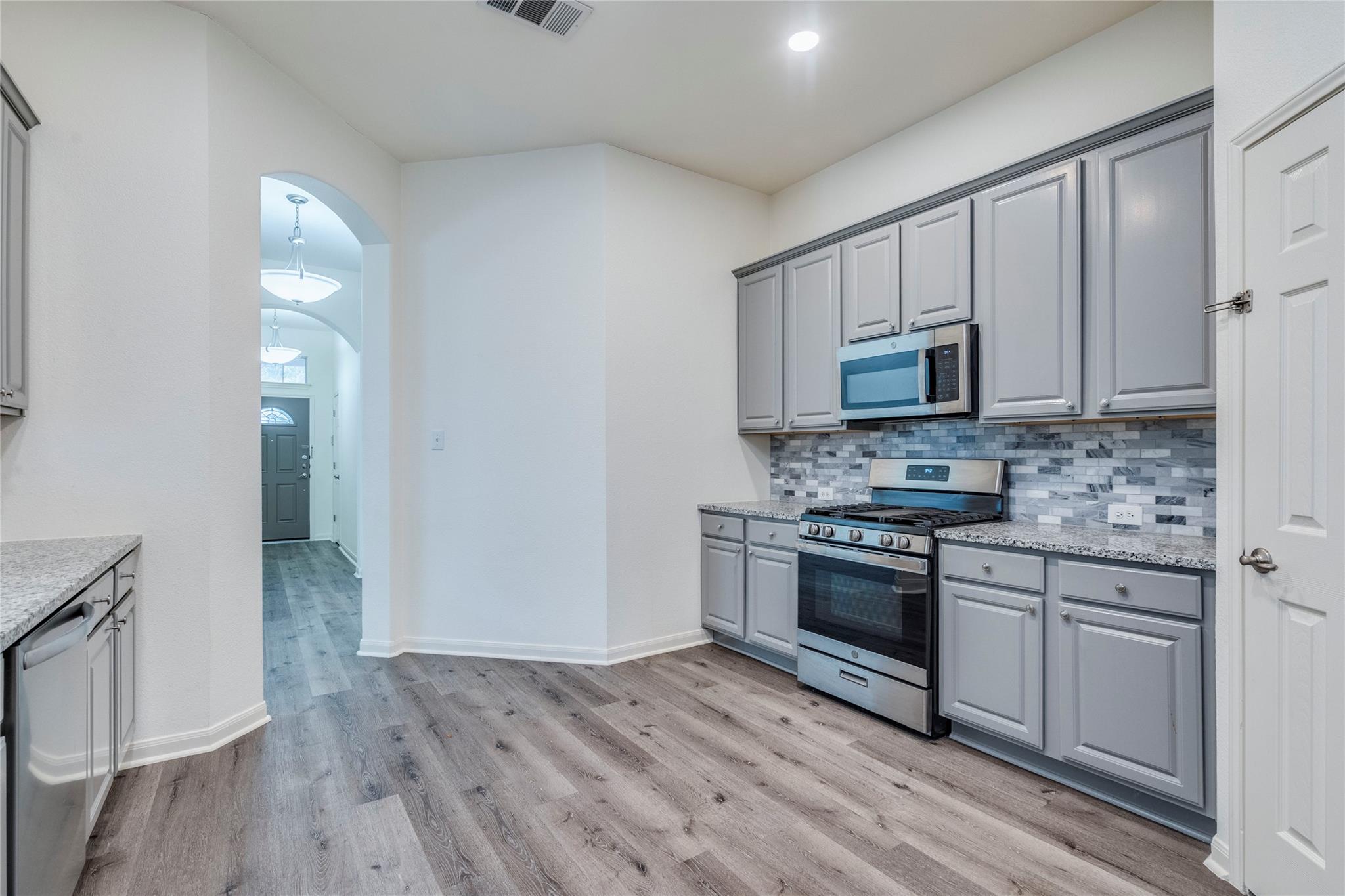 740 Dark Horse Ln, Buda, TX 78610