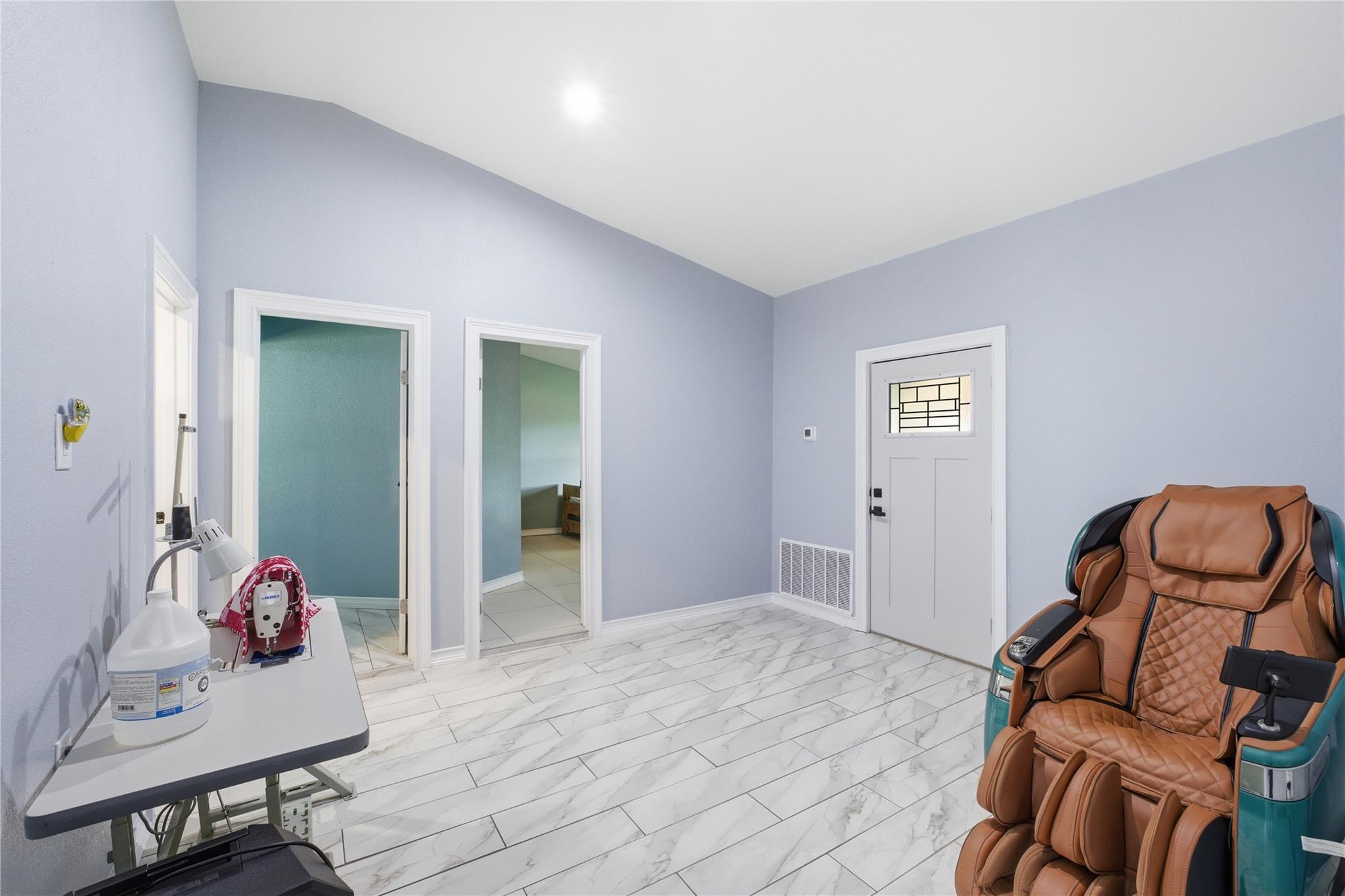 5716 Avenue C, Heidenheimer, TX 76501