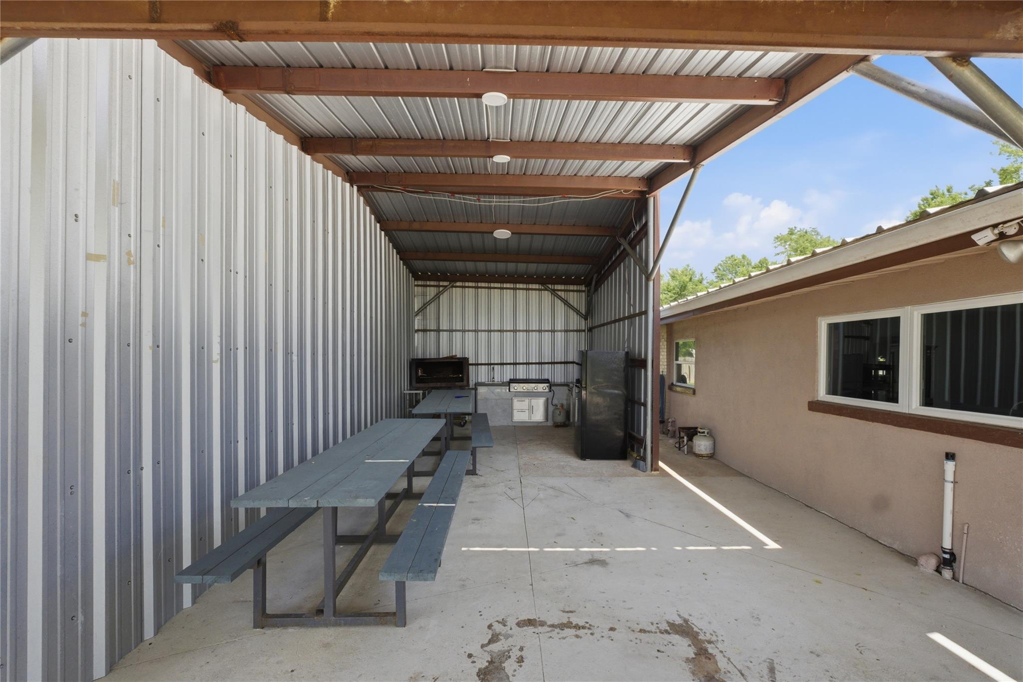 5716 Avenue C, Heidenheimer, TX 76501