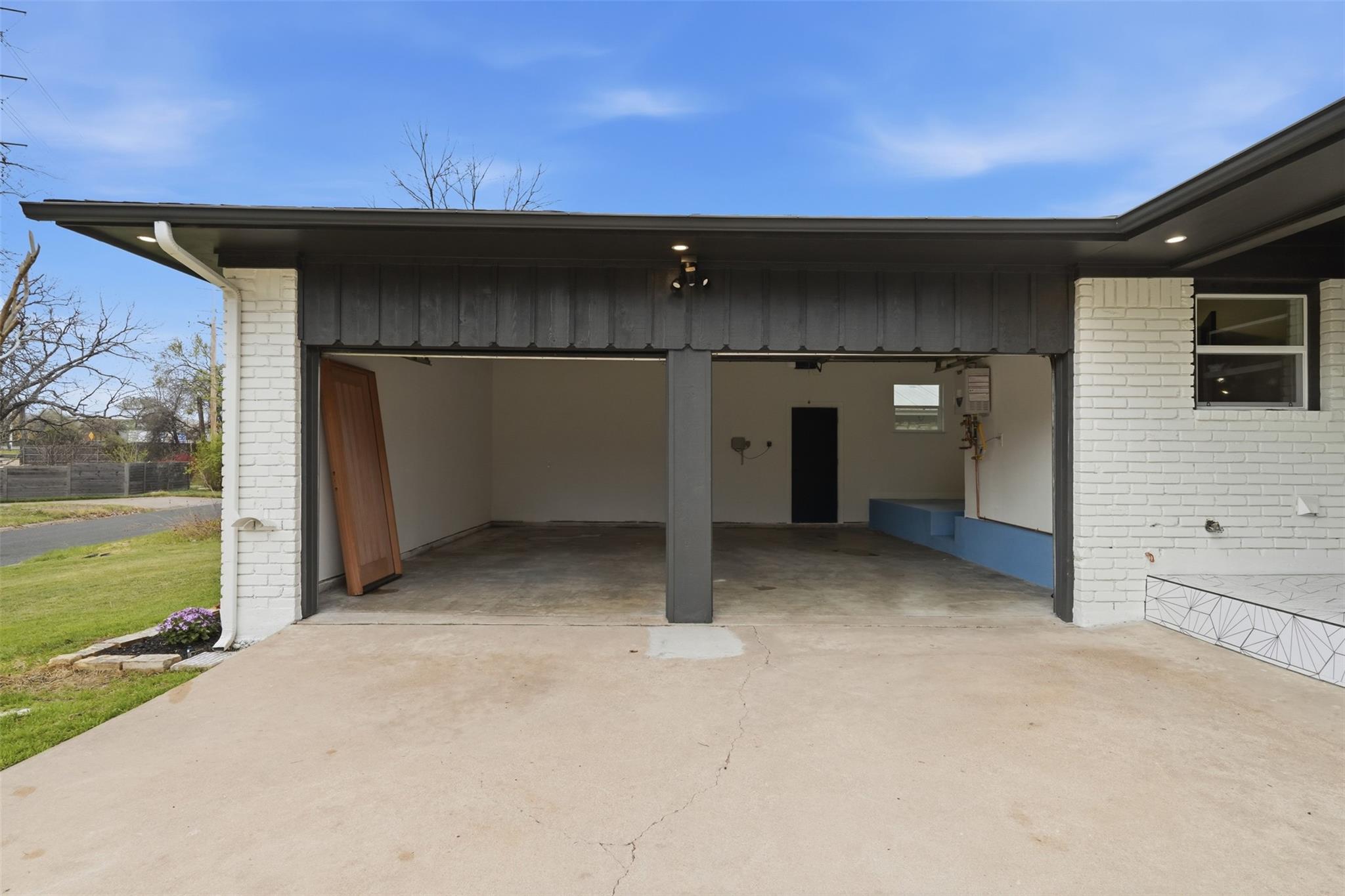 11302 Eubank Dr, Austin, TX 78758