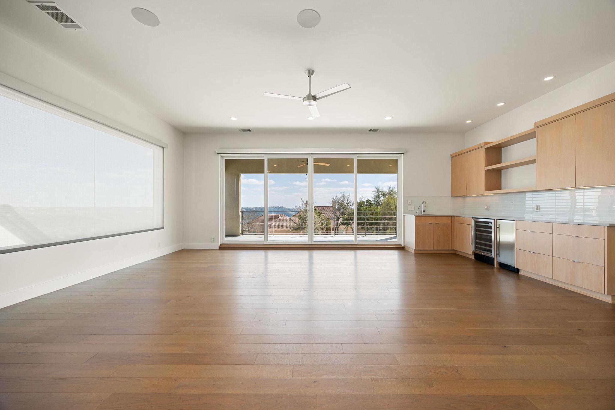 6504 W Courtyard Dr, Austin, TX 78730