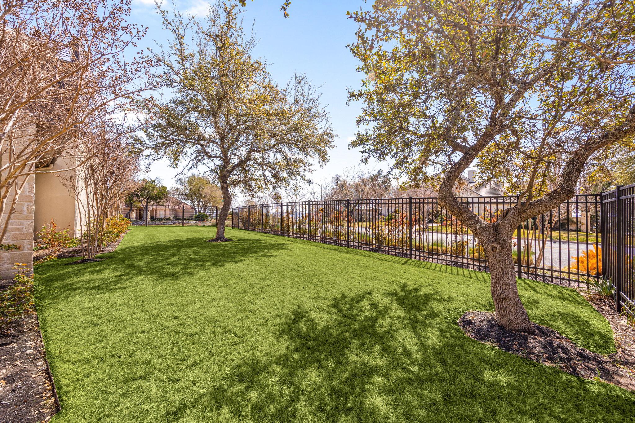 6504 W Courtyard Dr, Austin, TX 78730