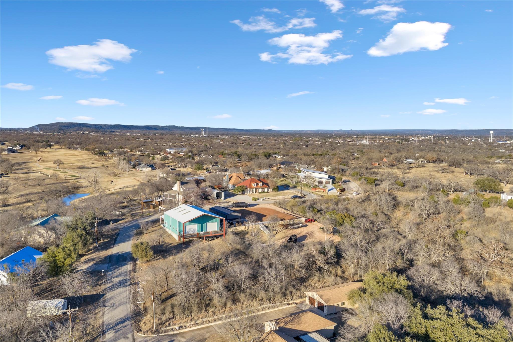 410 Skyview Dr, Kingsland, TX 78639