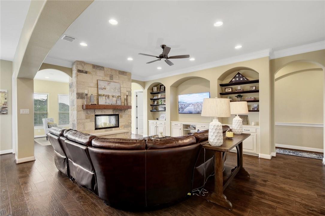 17207 Raynham Hill Dr, Austin, TX 78738