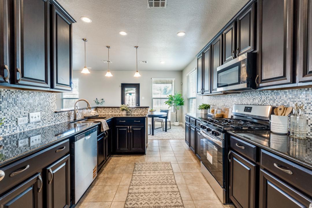 306 Oak Creek Way, New Braunfels, TX 78130