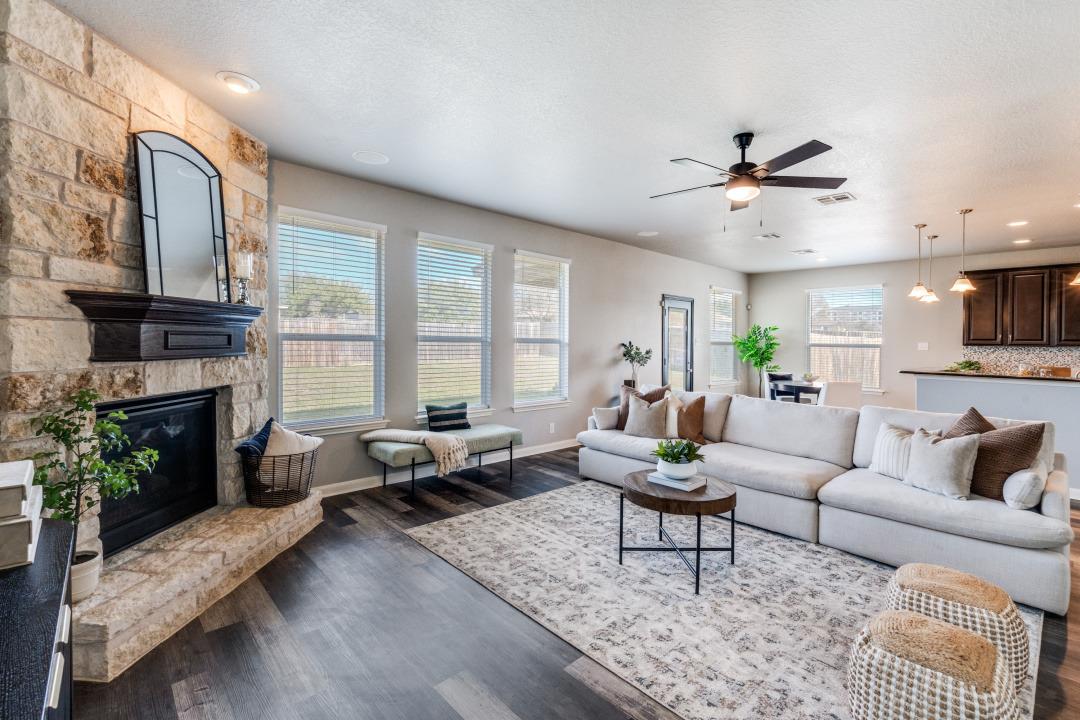 306 Oak Creek Way, New Braunfels, TX 78130