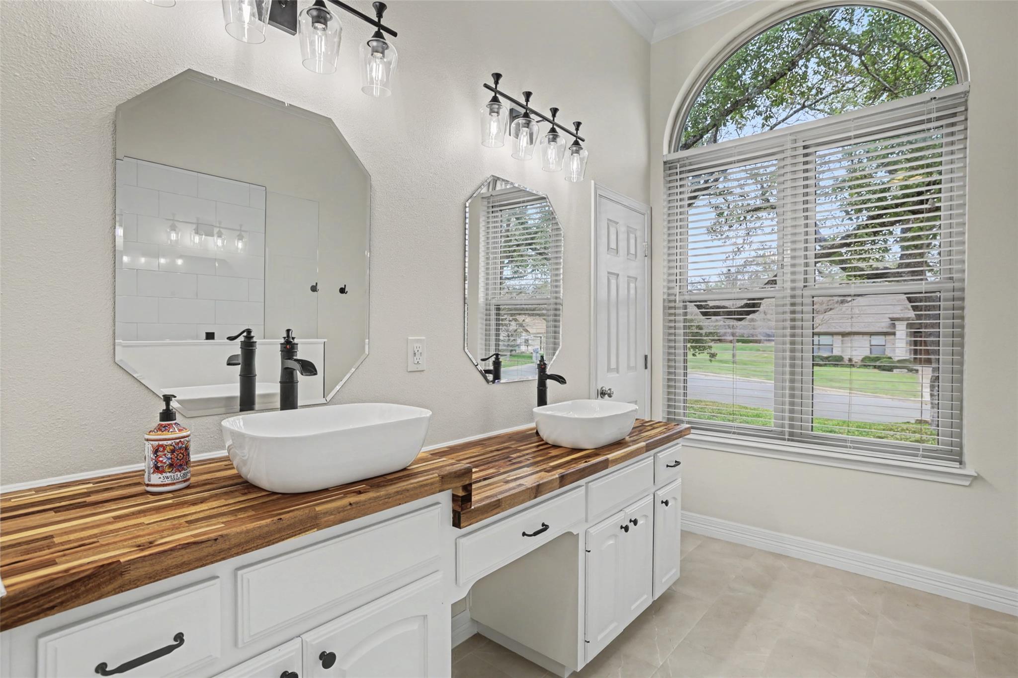 108 S Ridge Cir, Georgetown, TX 78628