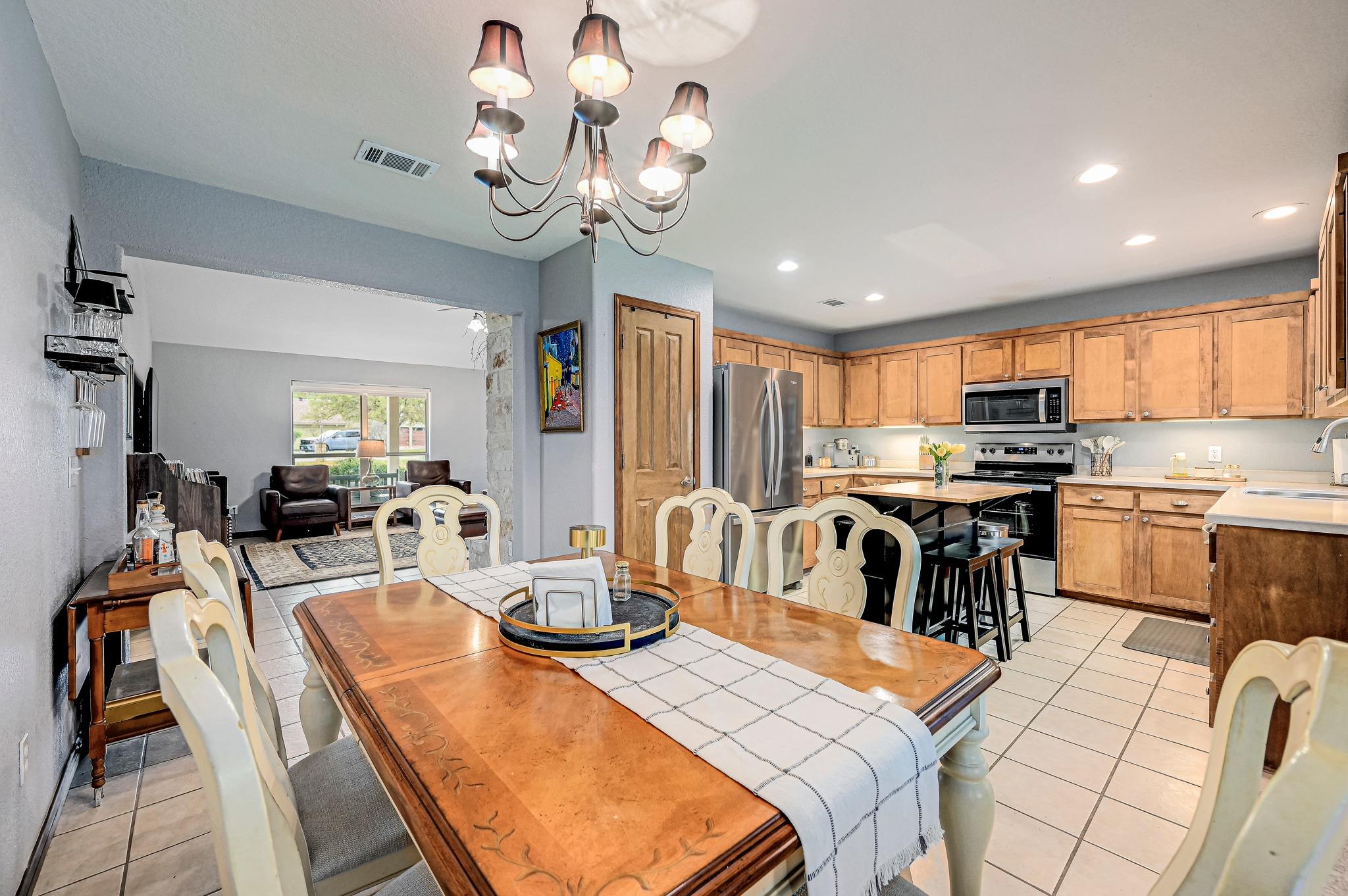 55 Champion Cir, Wimberley, TX 78676