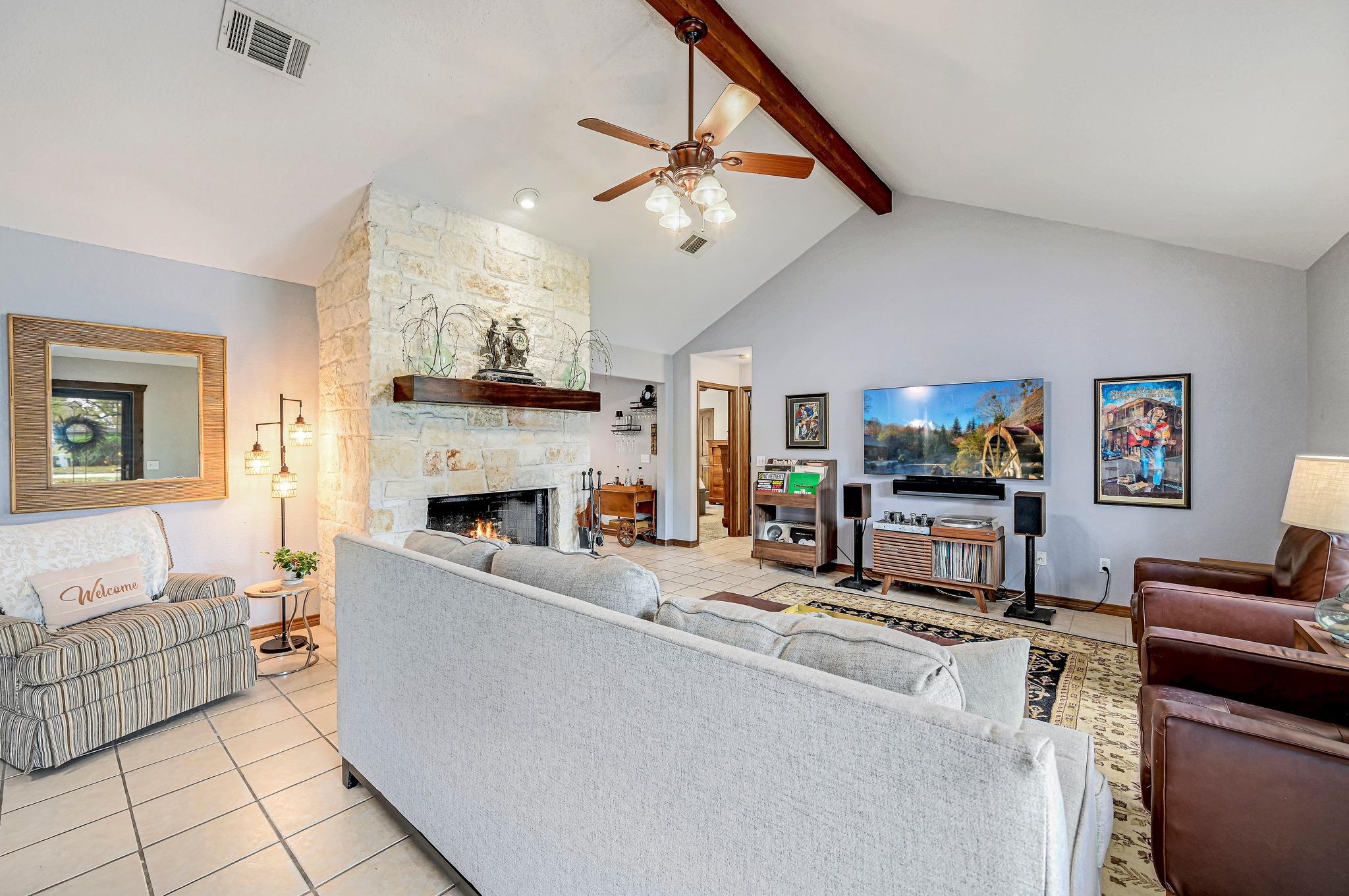 55 Champion Cir, Wimberley, TX 78676