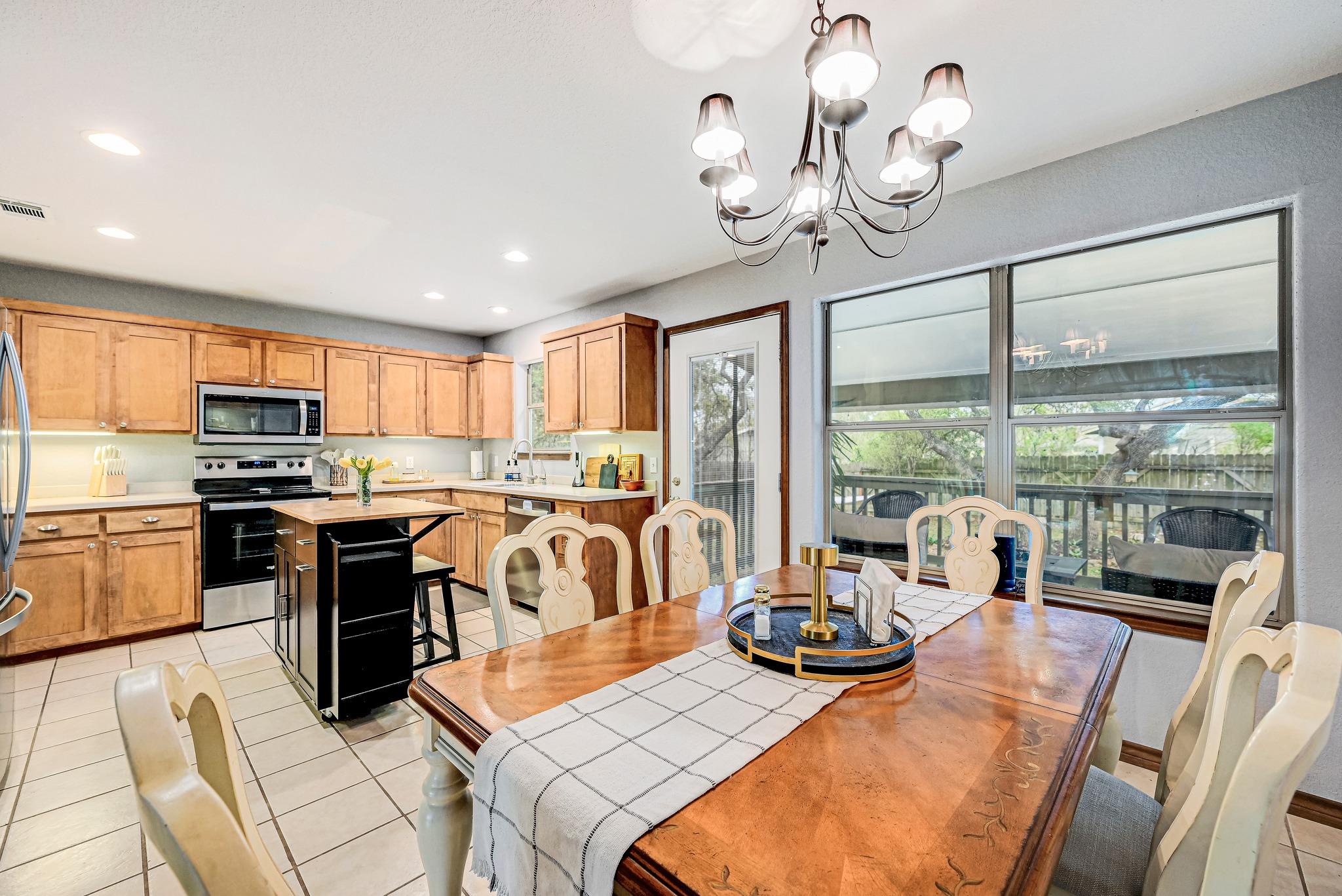 55 Champion Cir, Wimberley, TX 78676