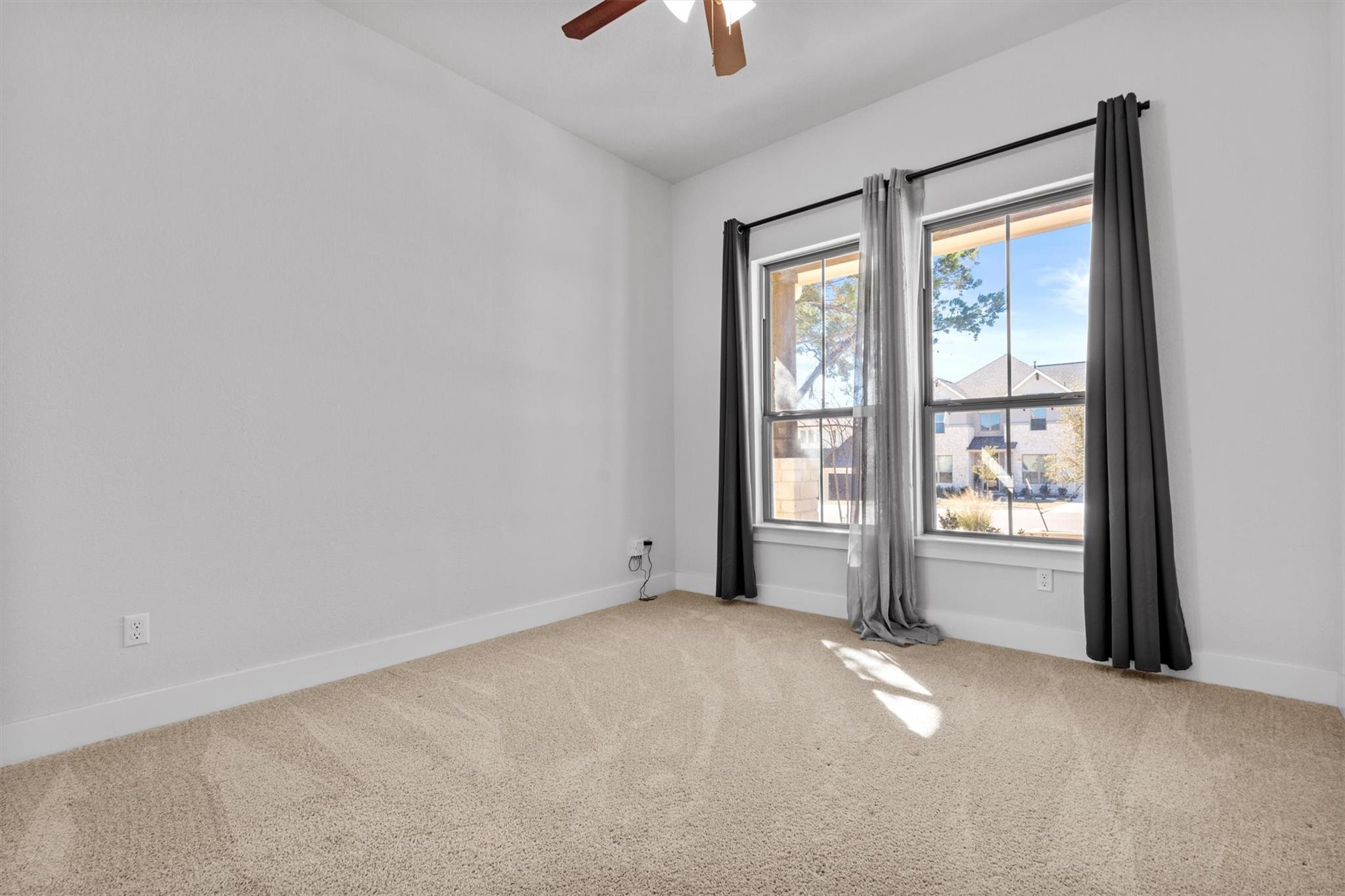 19520 Diversion Cir, Lago Vista, TX 78645