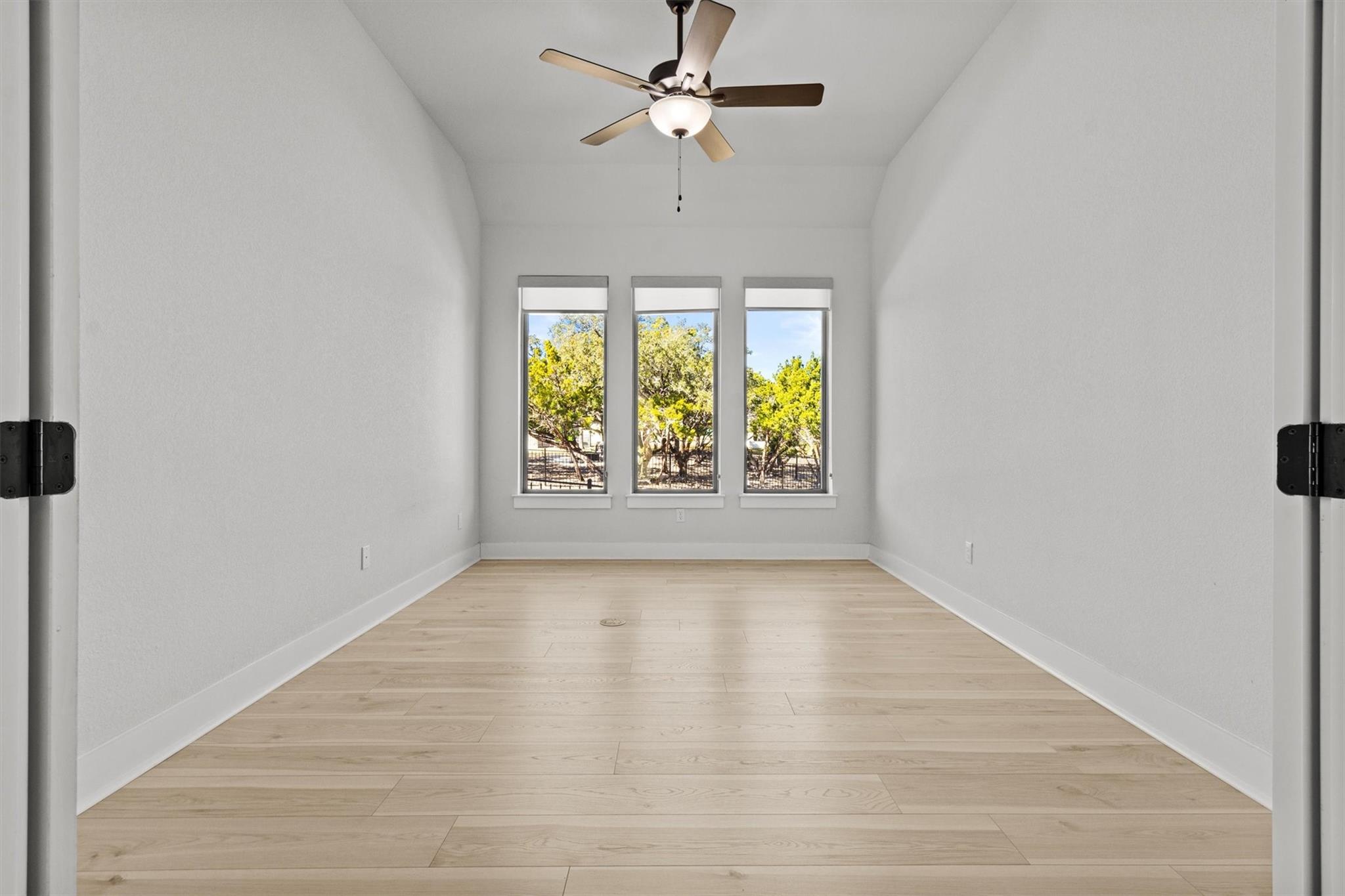 19520 Diversion Cir, Lago Vista, TX 78645