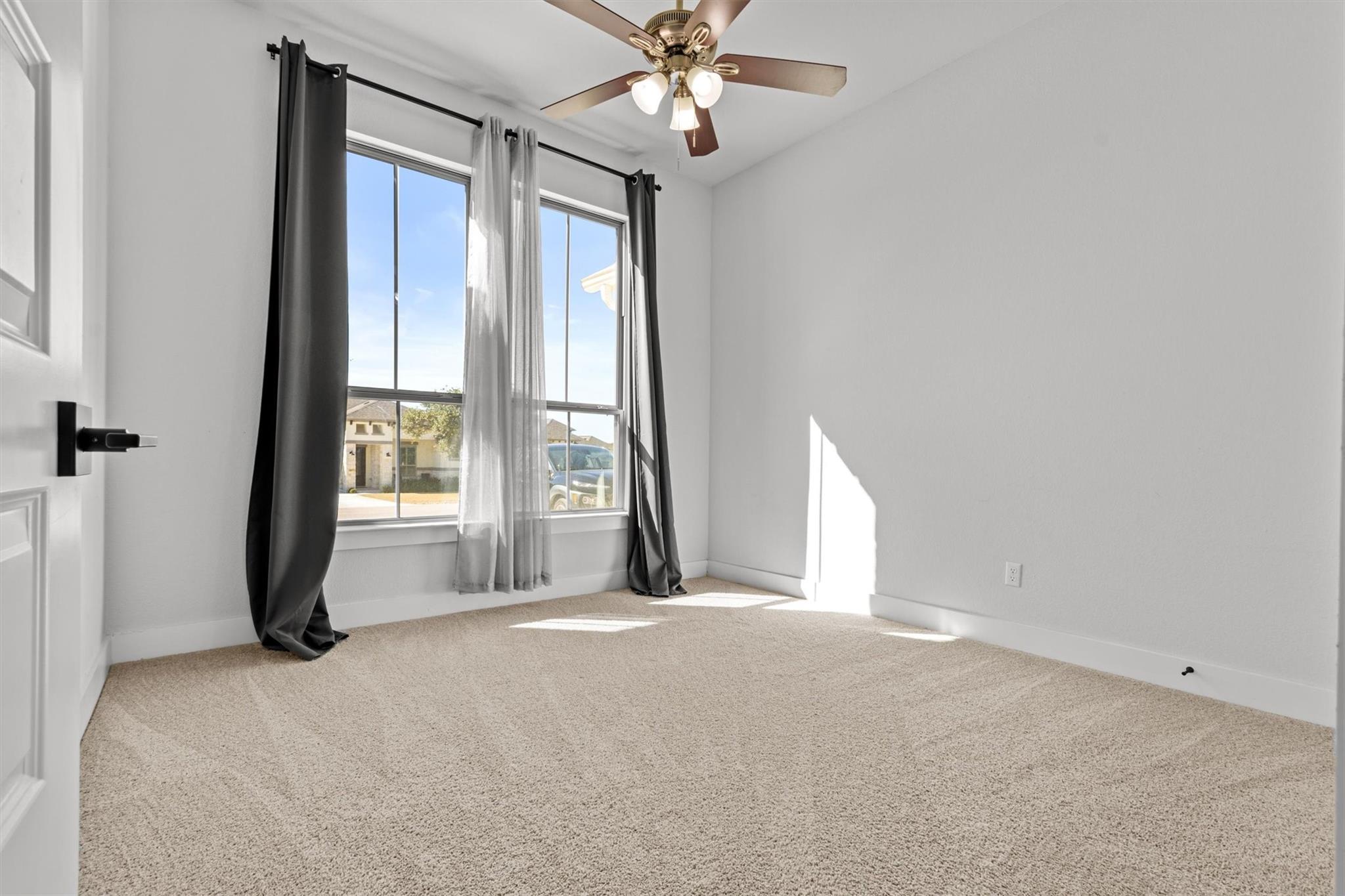 19520 Diversion Cir, Lago Vista, TX 78645