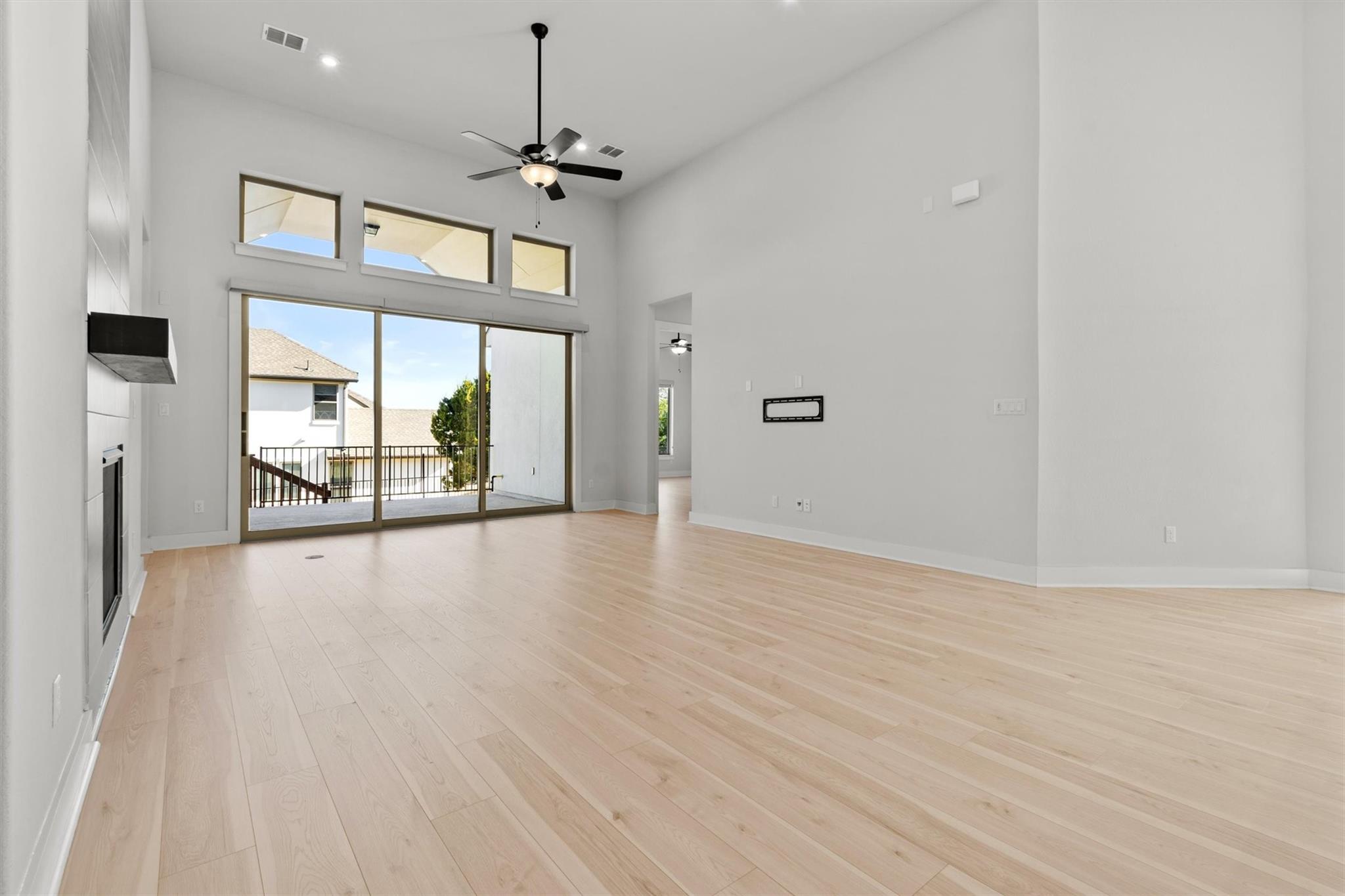 19520 Diversion Cir, Lago Vista, TX 78645