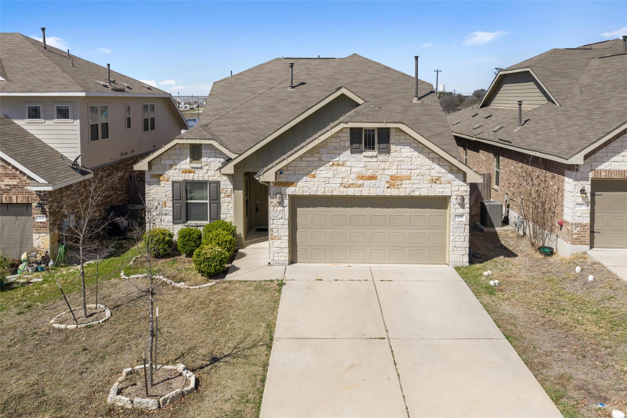209 Shale Cir, Buda, TX 78610