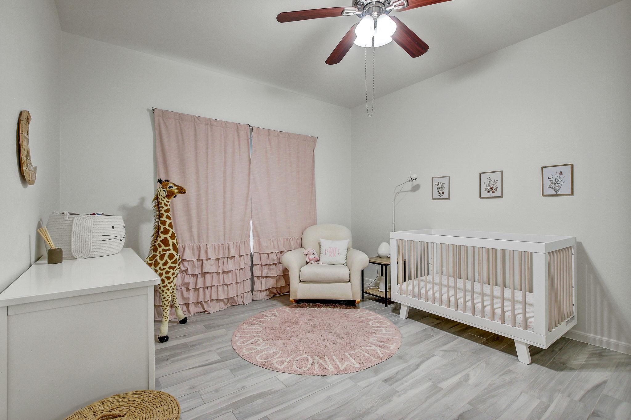 7334 W Magic Mountain Ln, Round Rock, TX 78681