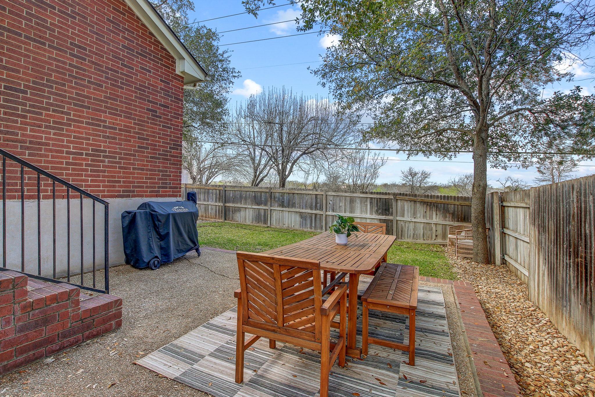 7334 W Magic Mountain Ln, Round Rock, TX 78681