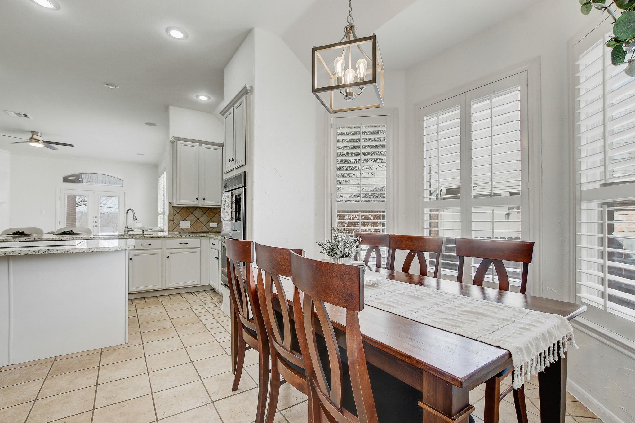 7334 W Magic Mountain Ln, Round Rock, TX 78681