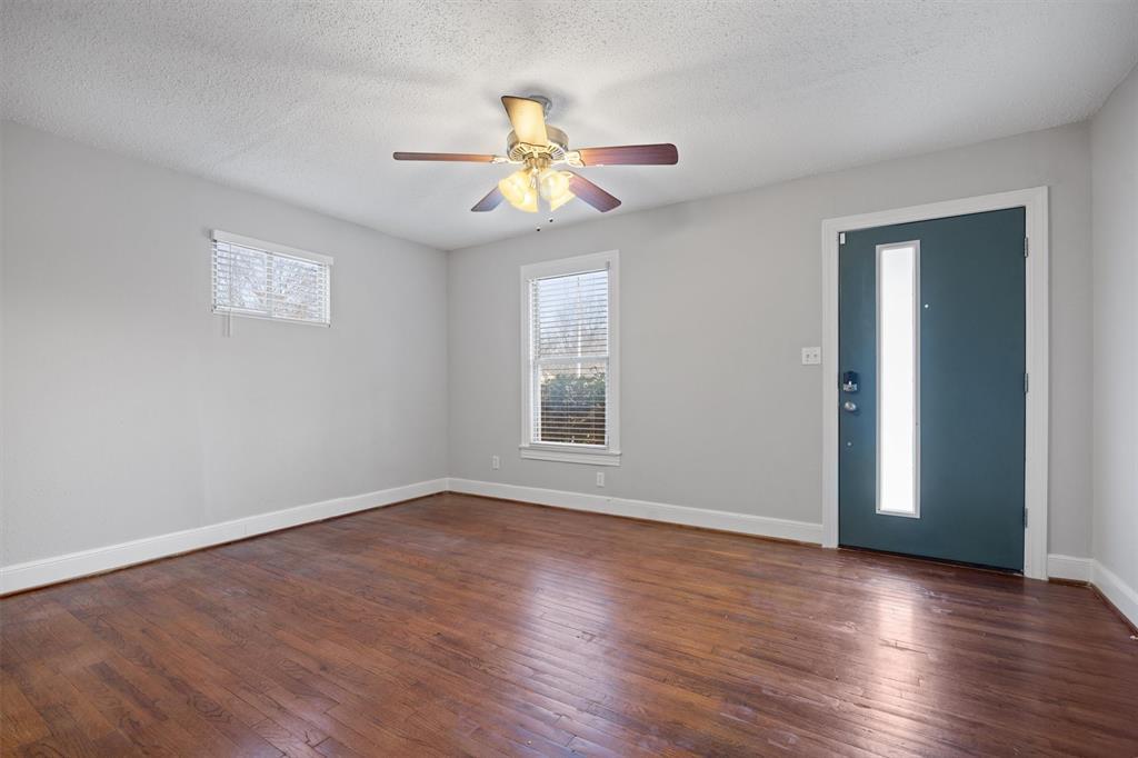 9504 N Creek Dr, Austin, TX 78753