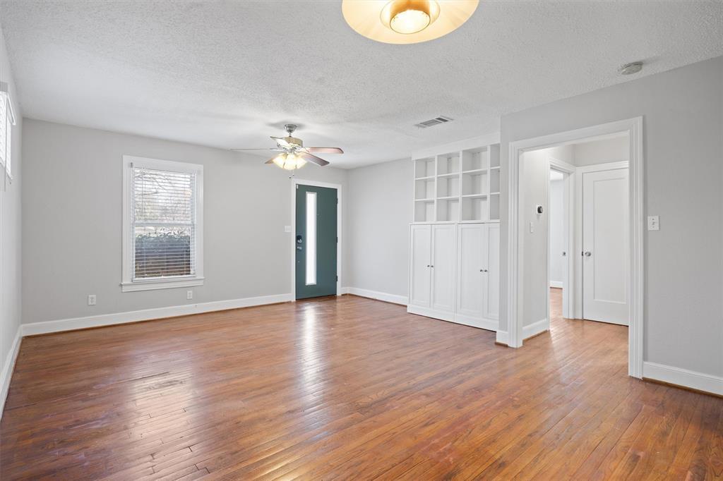 9504 N Creek Dr, Austin, TX 78753