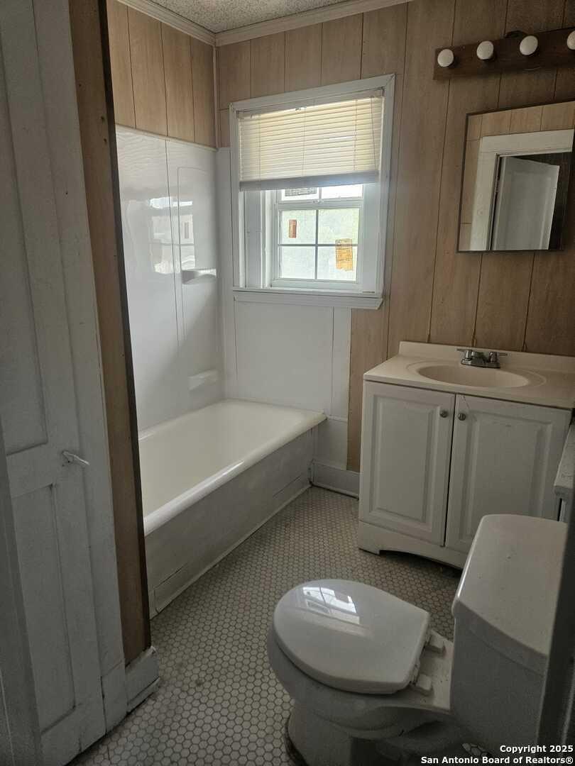 541 Hammond Ave Ave # 8, San Antonio, TX 78210