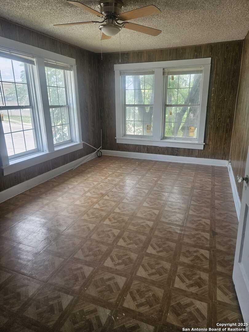 541 Hammond Ave Ave # 8, San Antonio, TX 78210