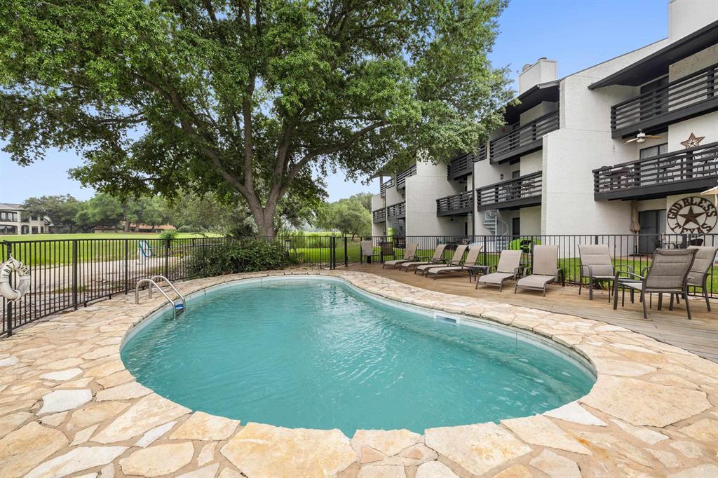 402 Lost Echo # 8, Horseshoe Bay, TX 78657