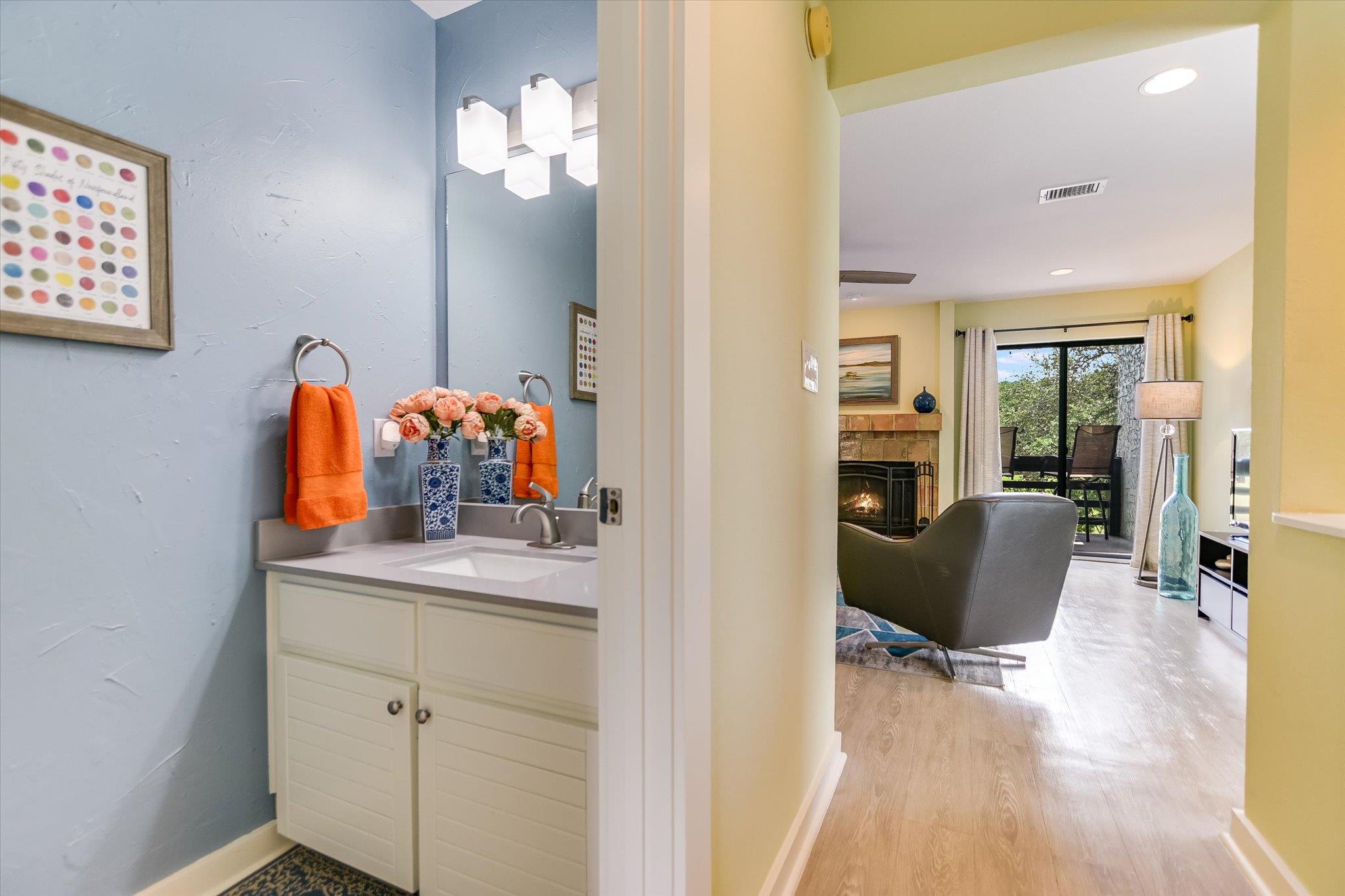 402 Lost Echo # 8, Horseshoe Bay, TX 78657