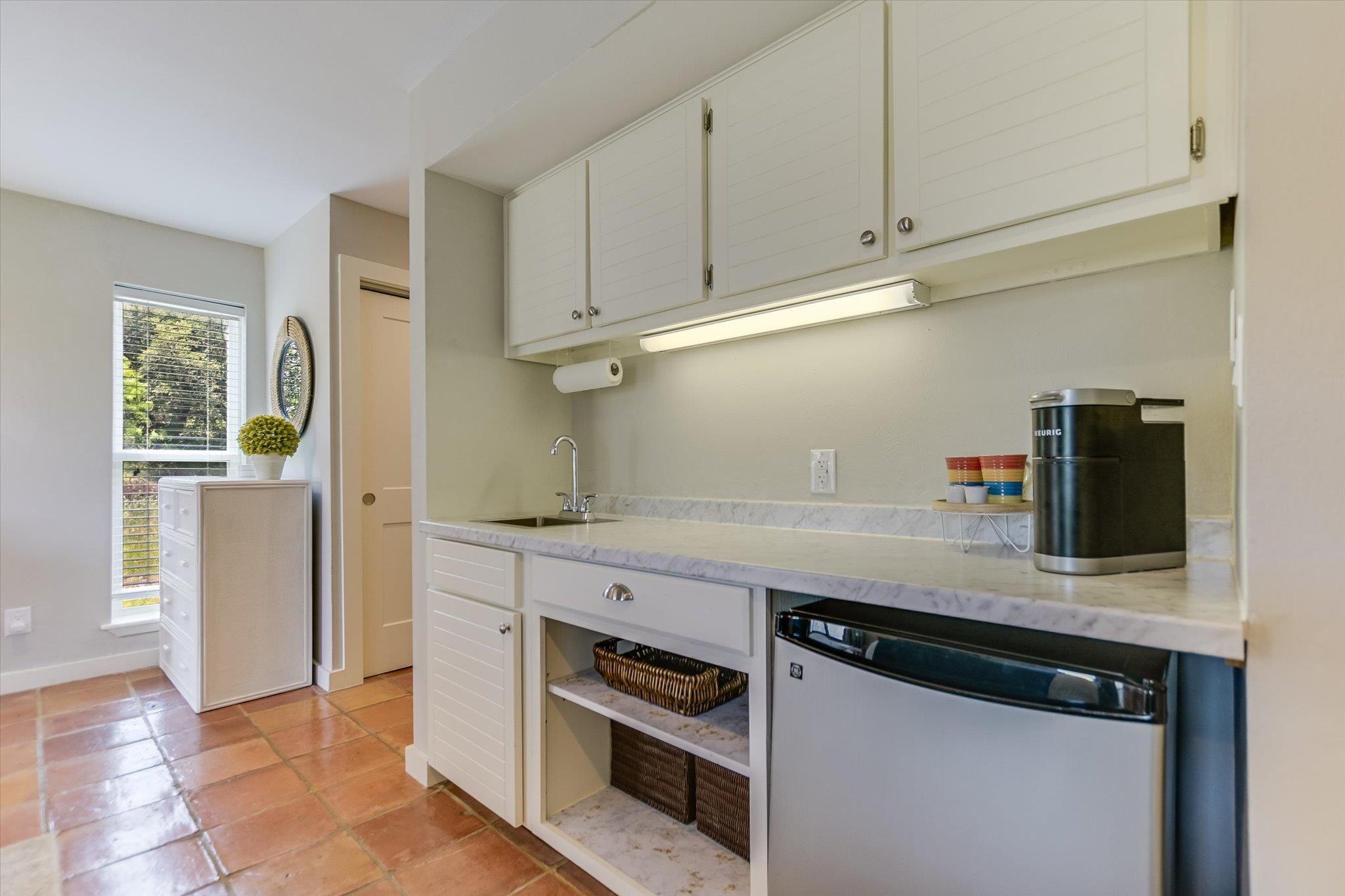 402 Lost Echo # 8, Horseshoe Bay, TX 78657