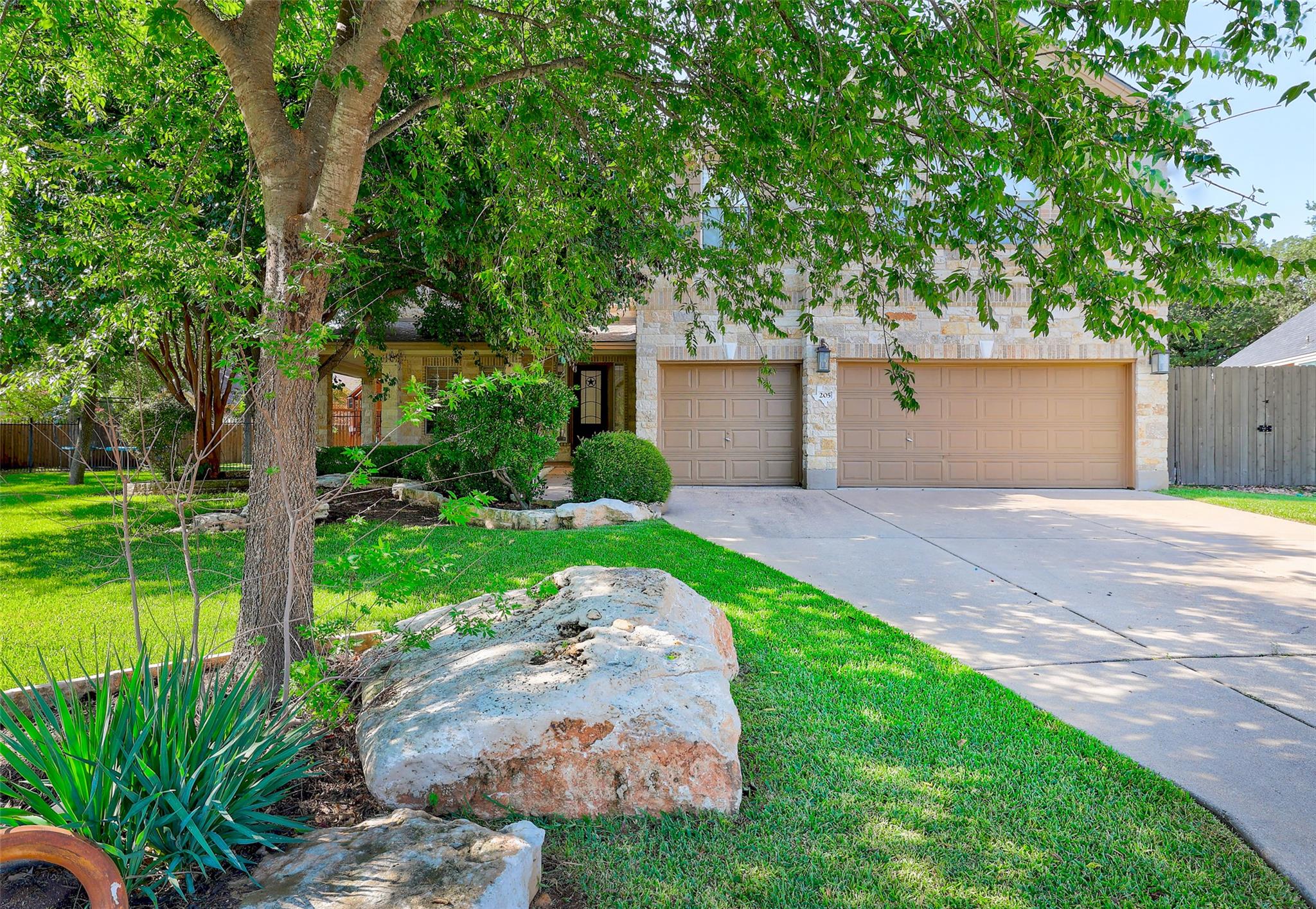 205 Del Aire Ct, Georgetown, TX 78628