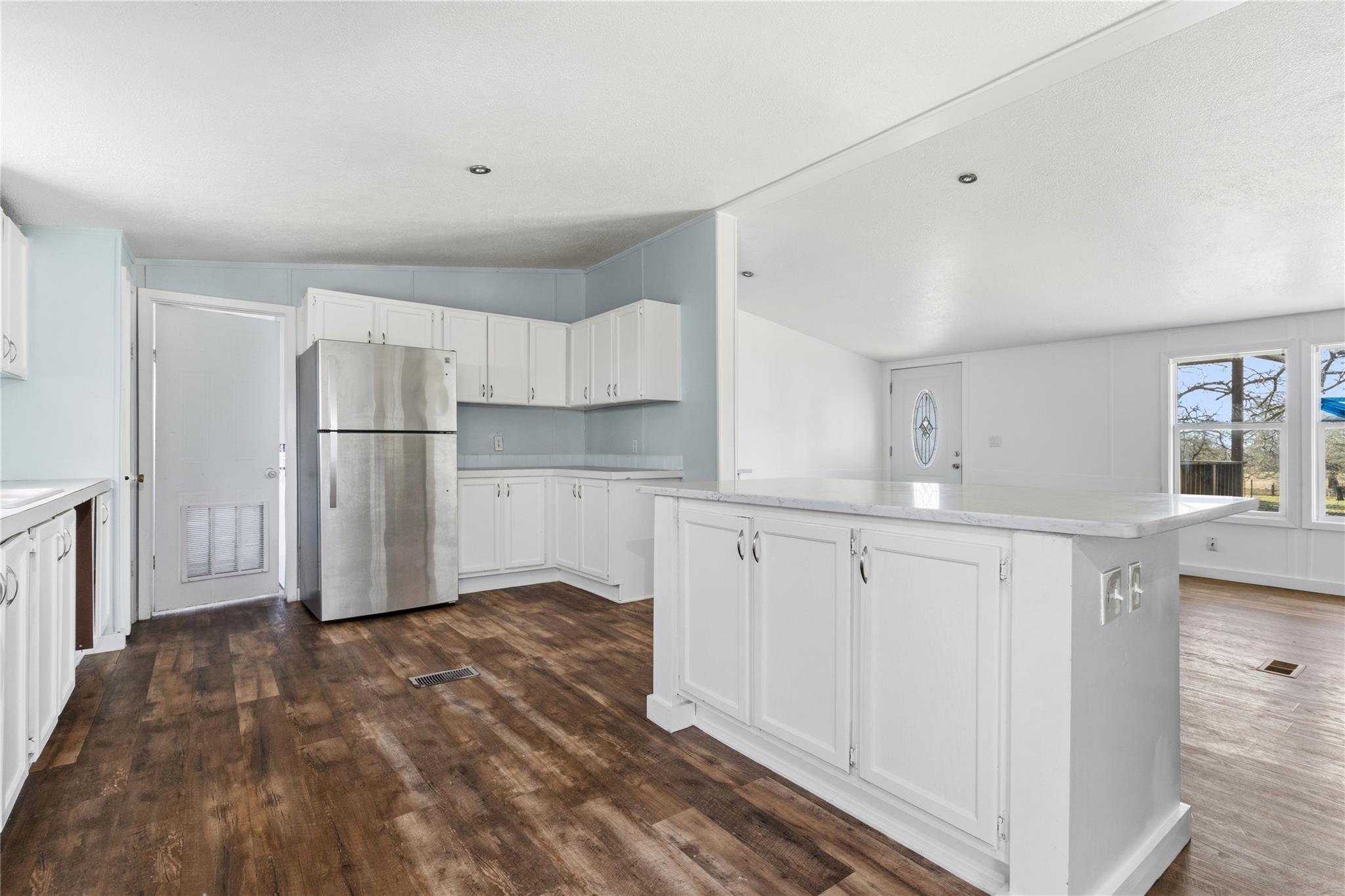 1029 Old Mcdade Rd # C, Elgin, TX 78621