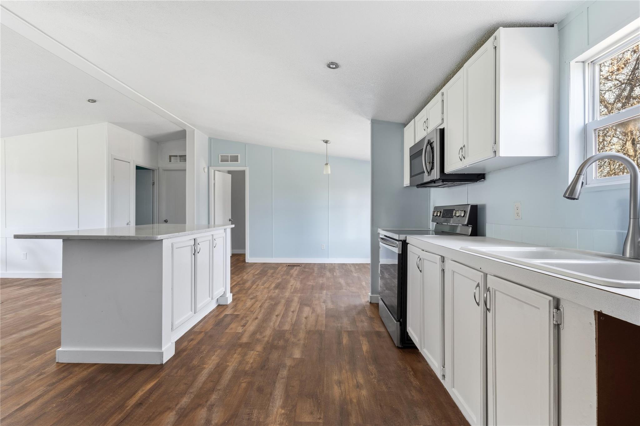 1029 Old Mcdade Rd # C, Elgin, TX 78621