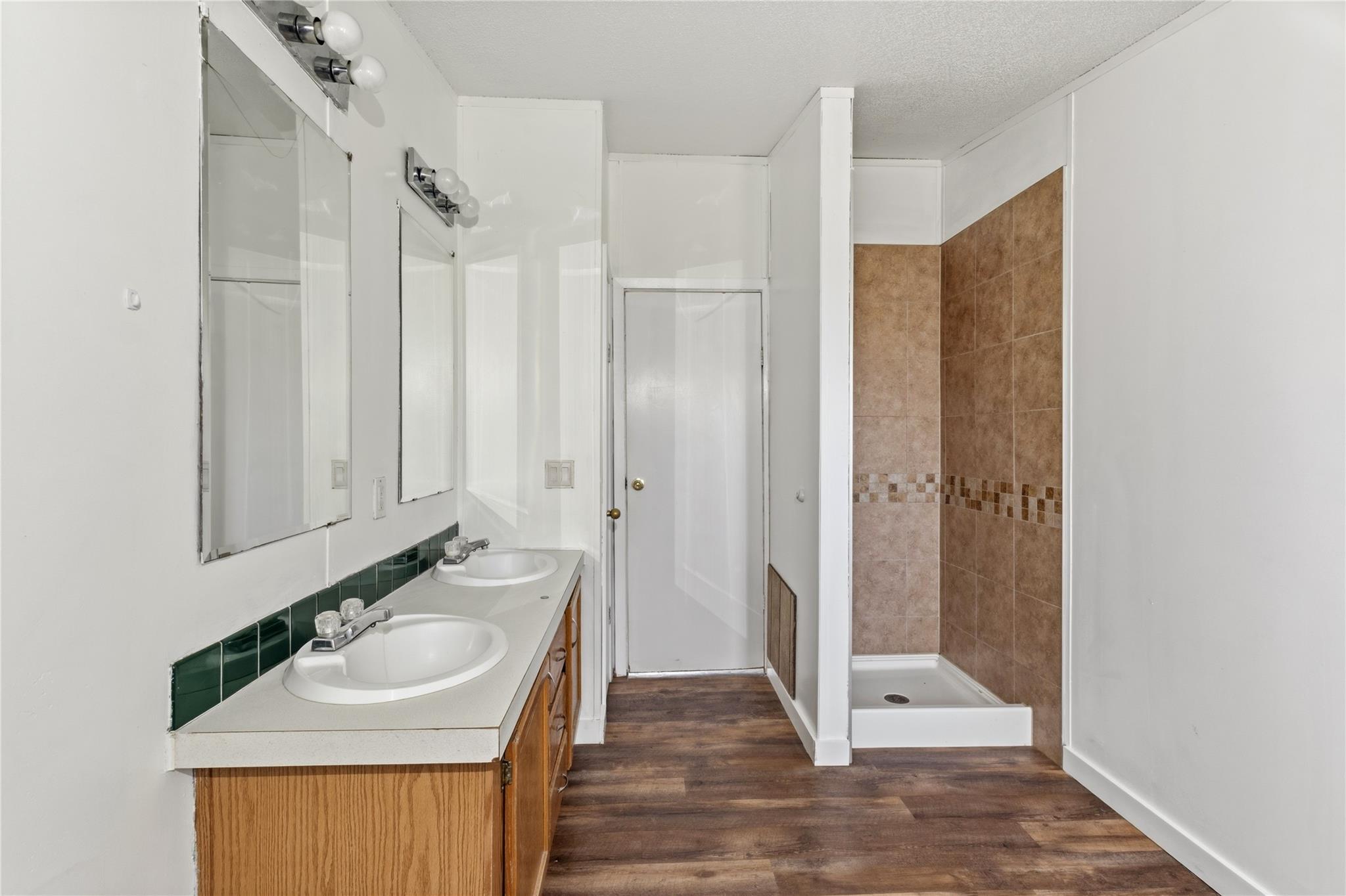 1029 Old Mcdade Rd # C, Elgin, TX 78621