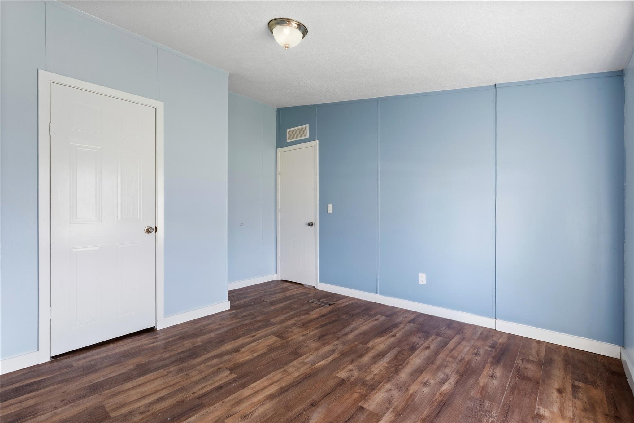 1029 Old Mcdade Rd # C, Elgin, TX 78621