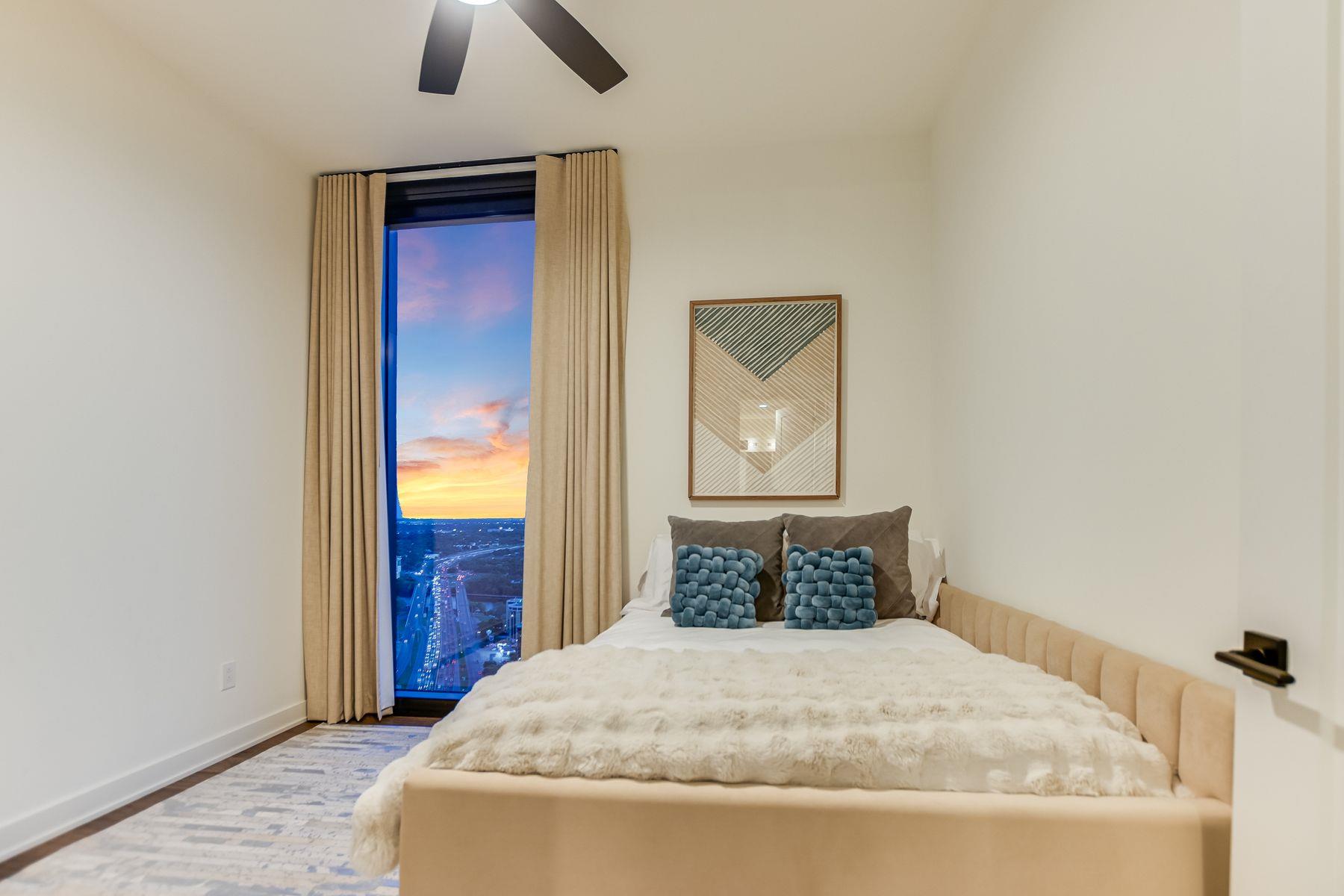 84 East Ave # 3909, Austin, TX 78701