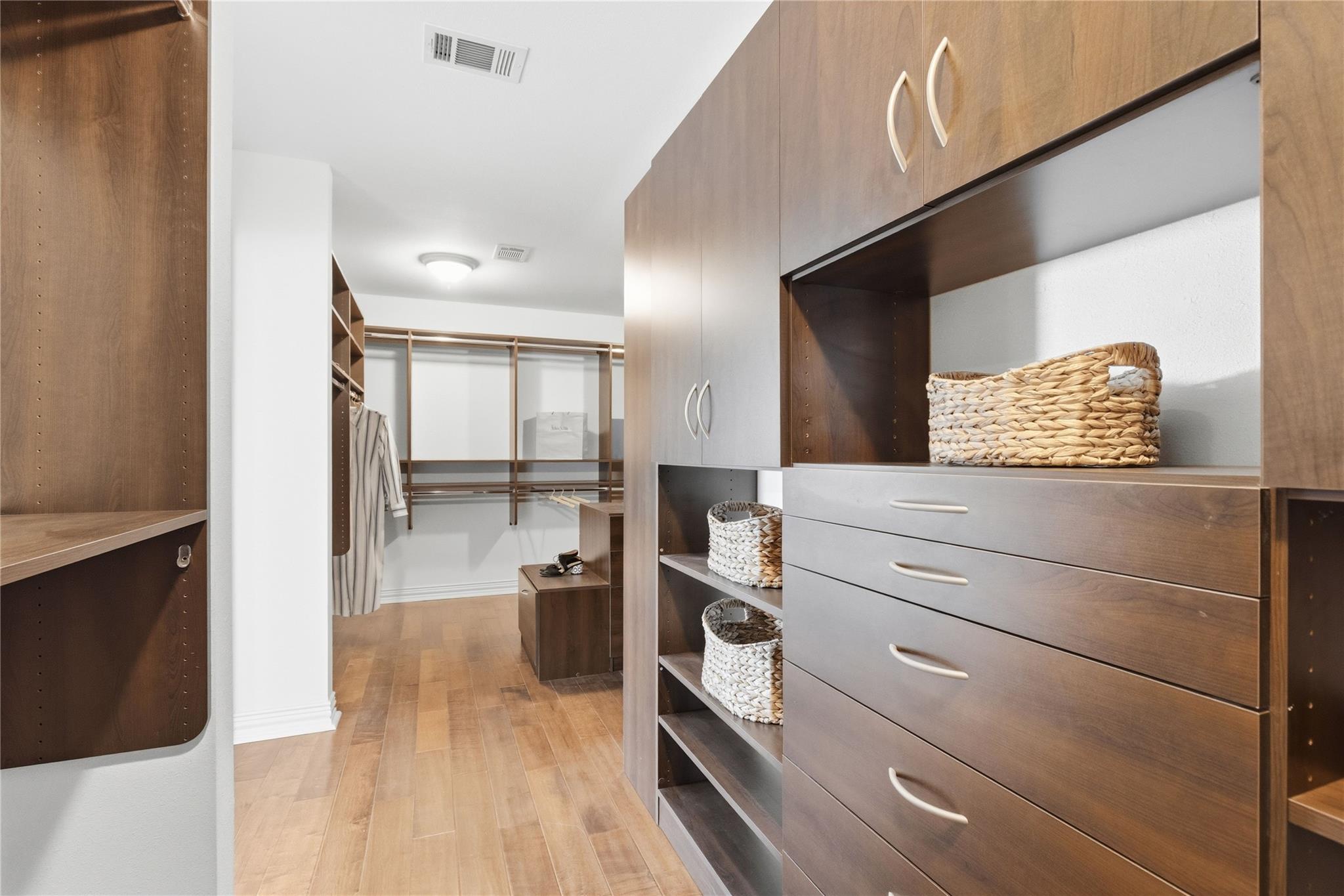 6810 Jester Blvd, Austin, TX 78750