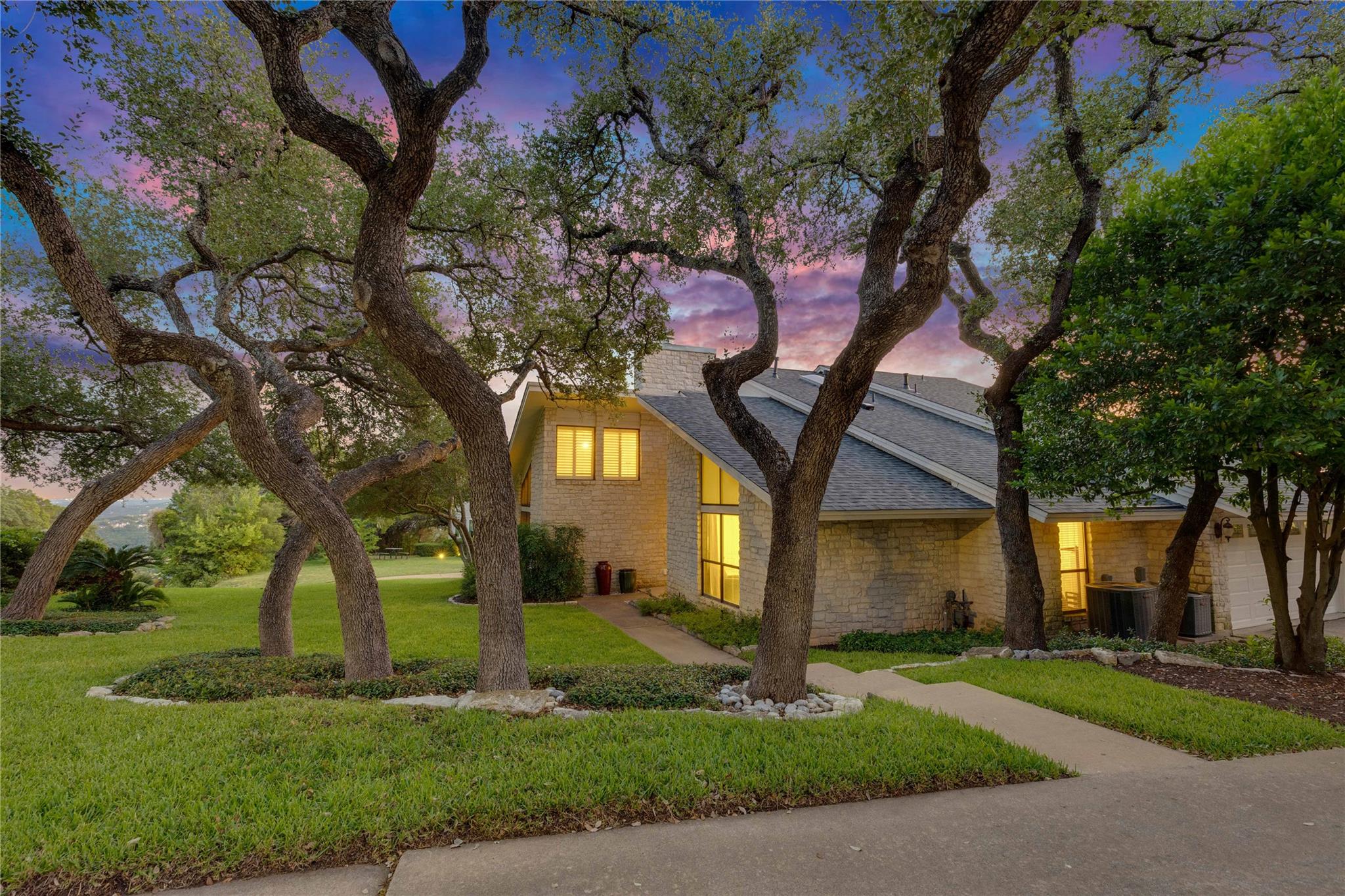 6810 Jester Blvd, Austin, TX 78750